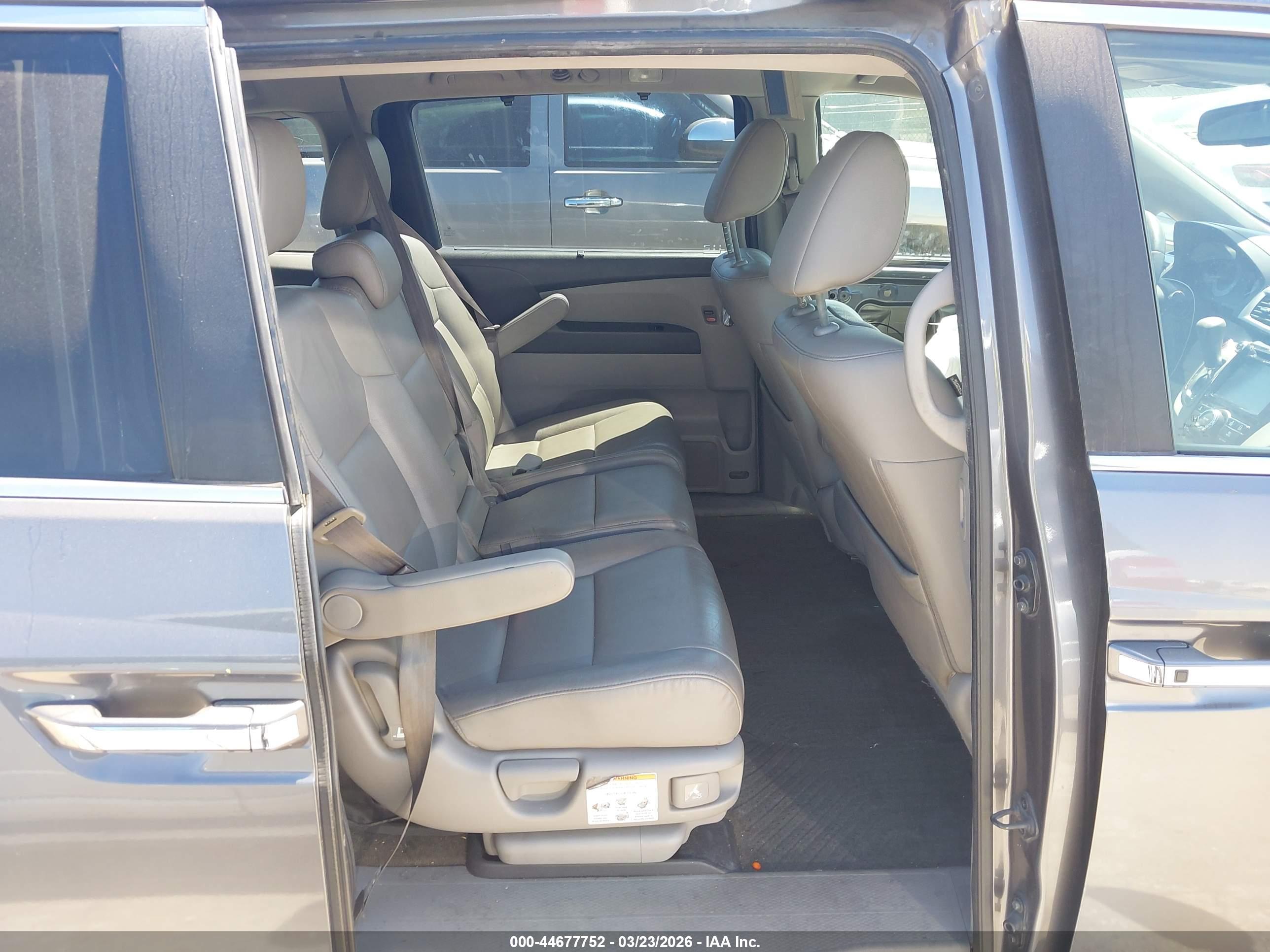 HONDA ODYSSEY image 8