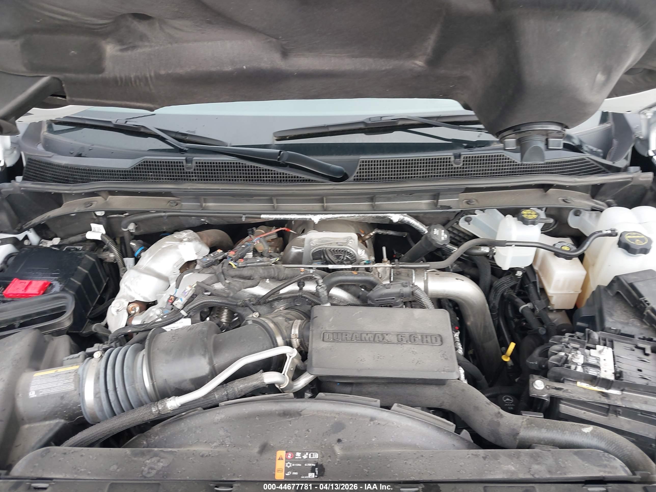 CHEVROLET SILVERADO image 10