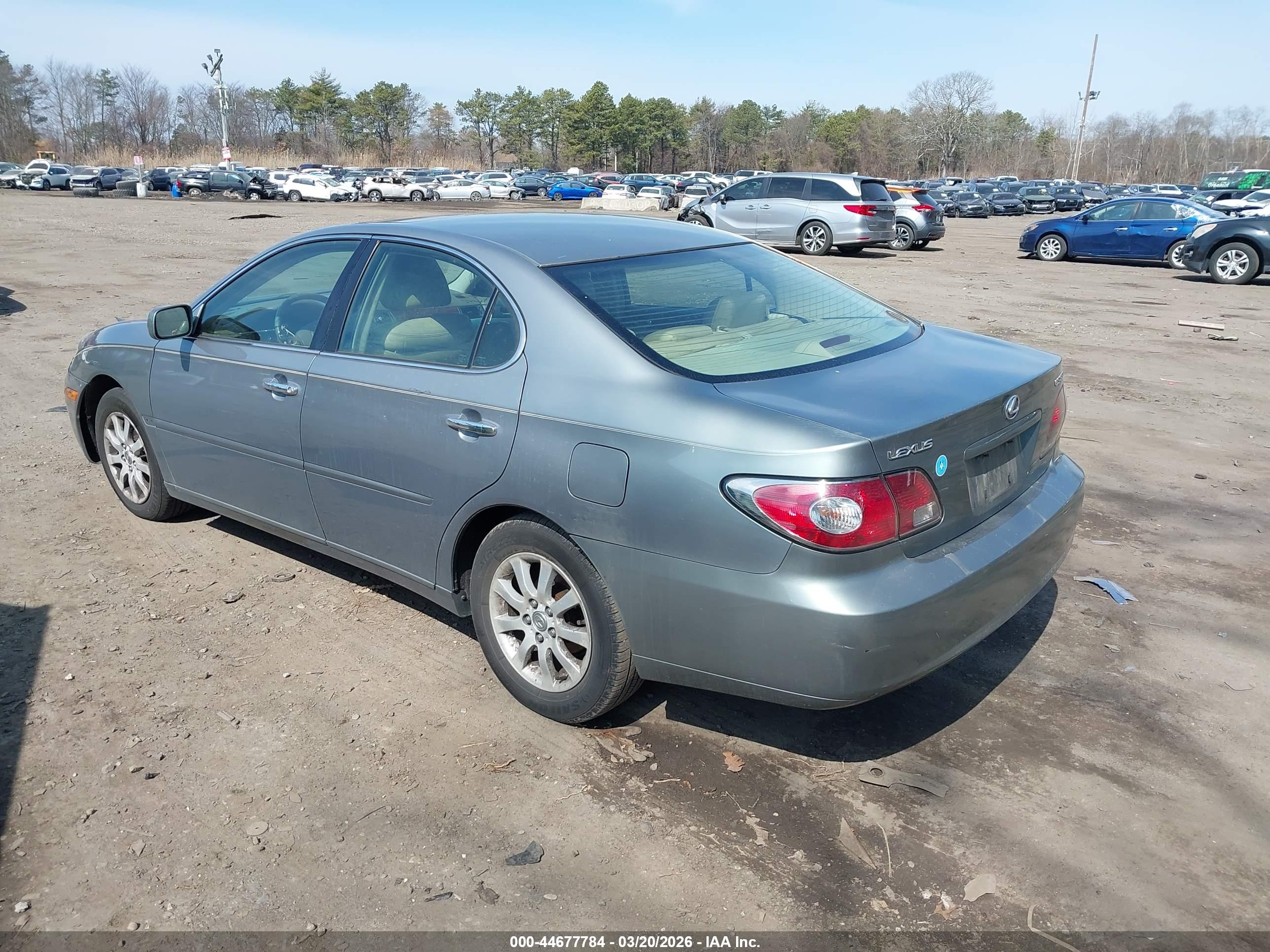 LEXUS ES image 3