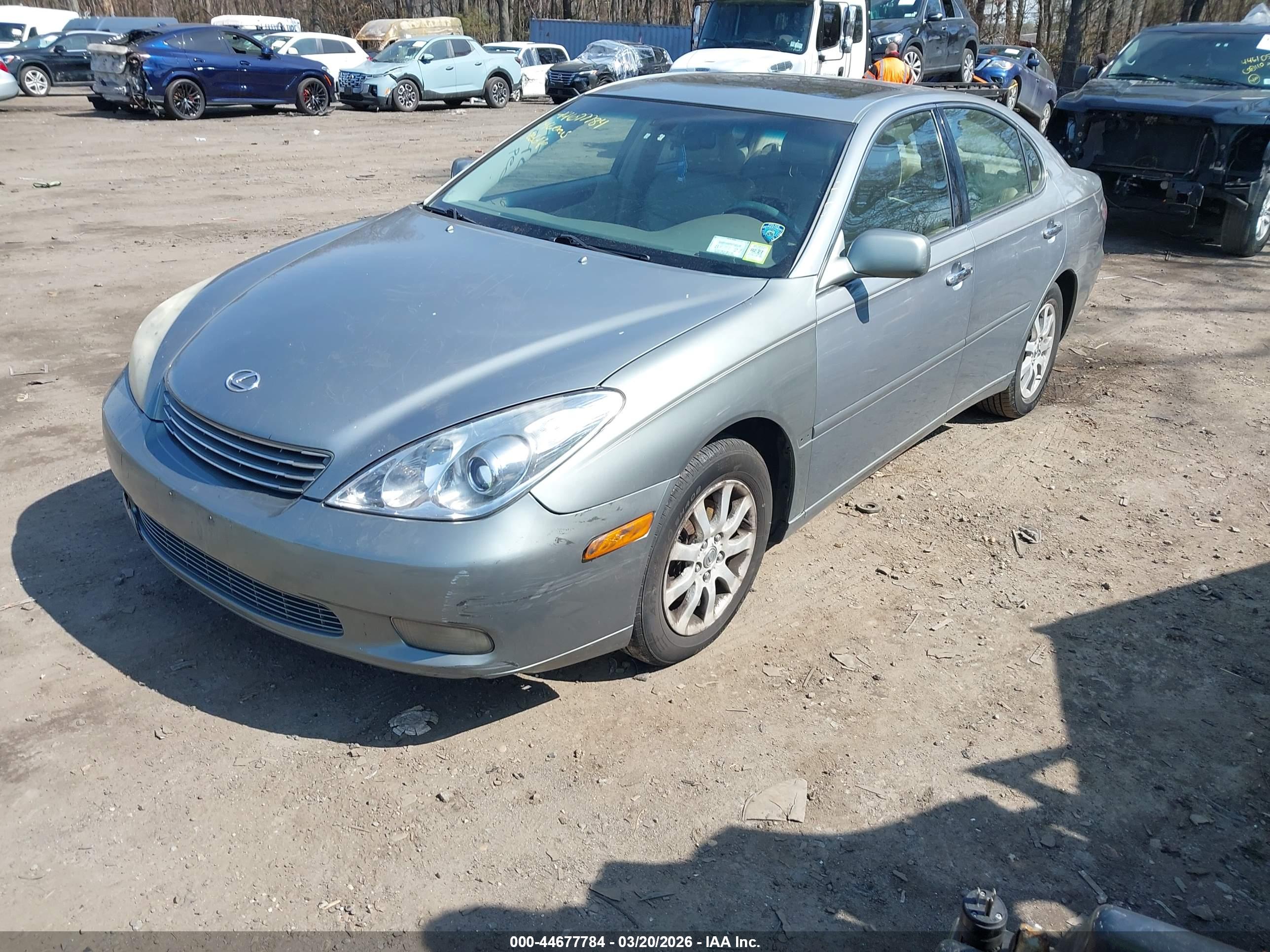 LEXUS ES image 6