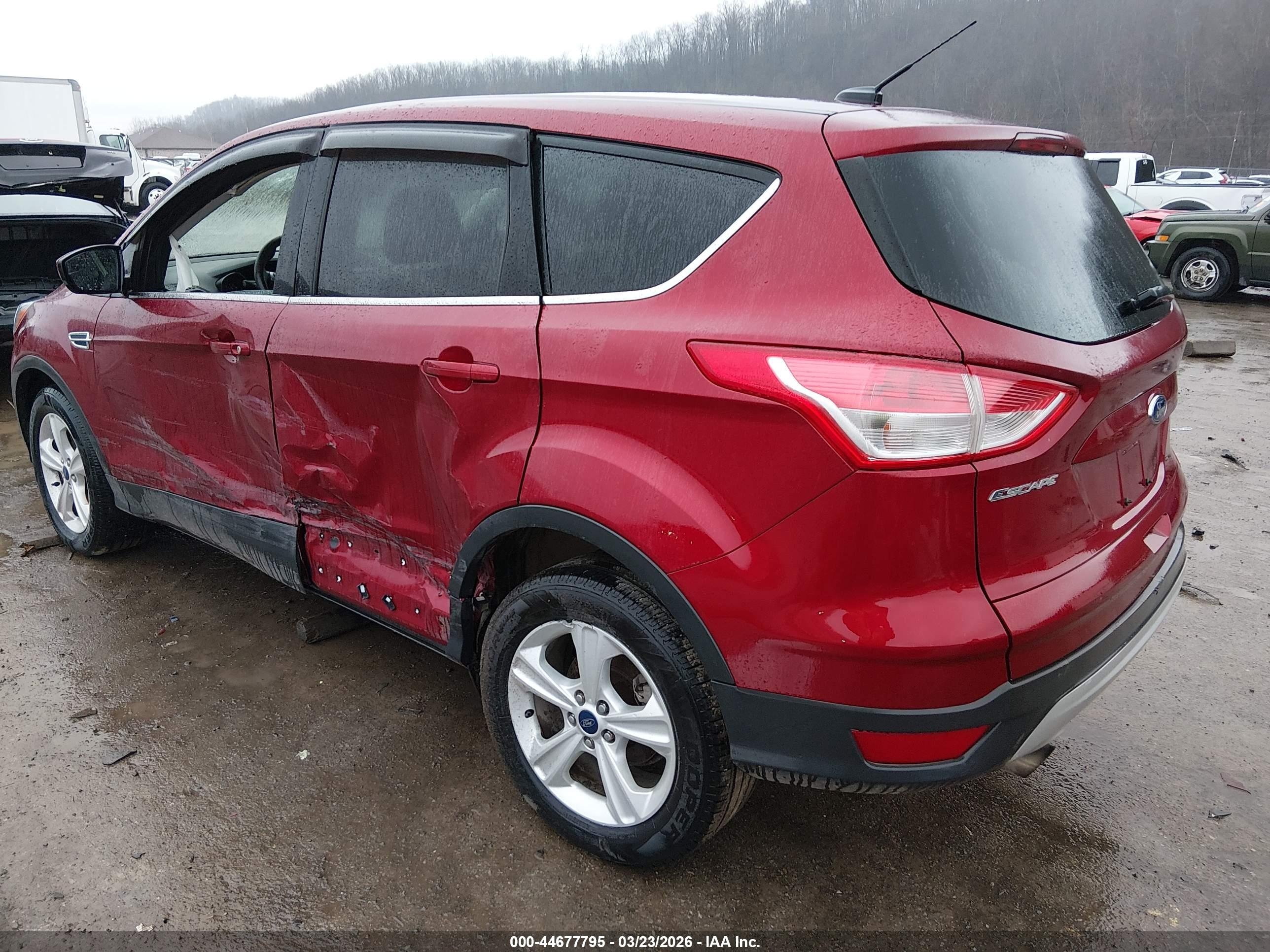 FORD ESCAPE image 3