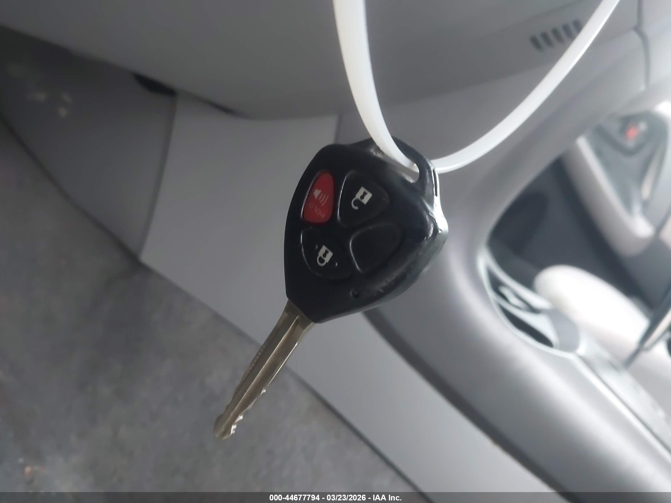 TOYOTA RAV4 image 11