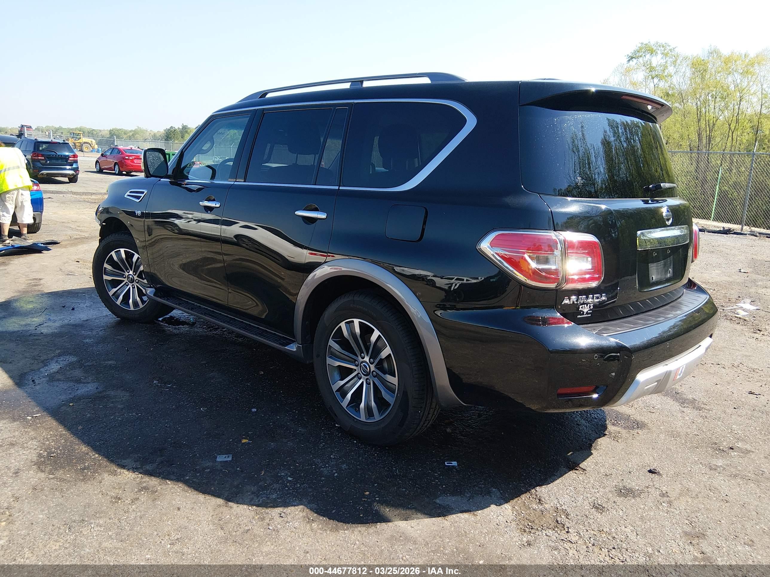 NISSAN ARMADA image 3