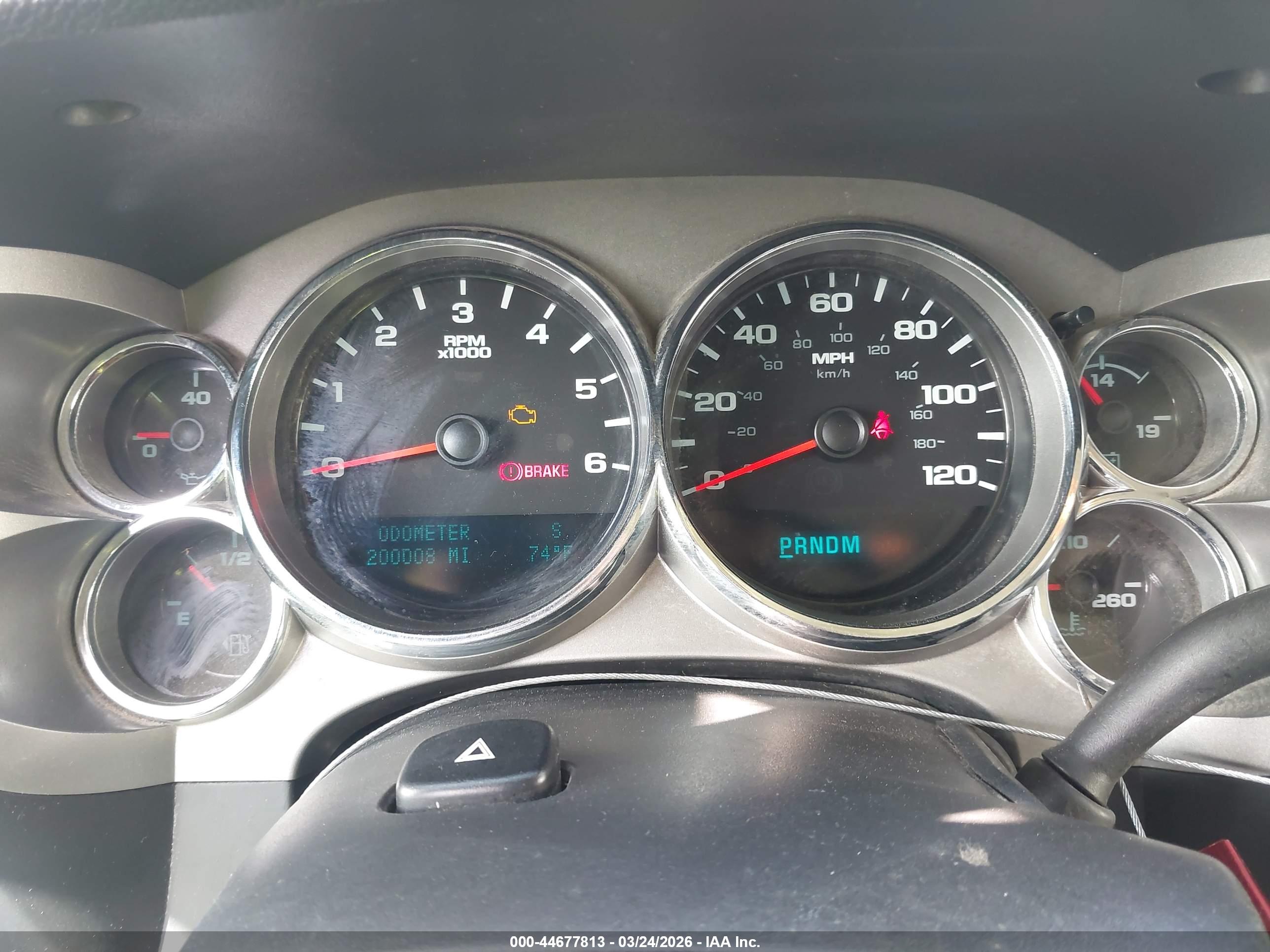 CHEVROLET SILVERADO image 7