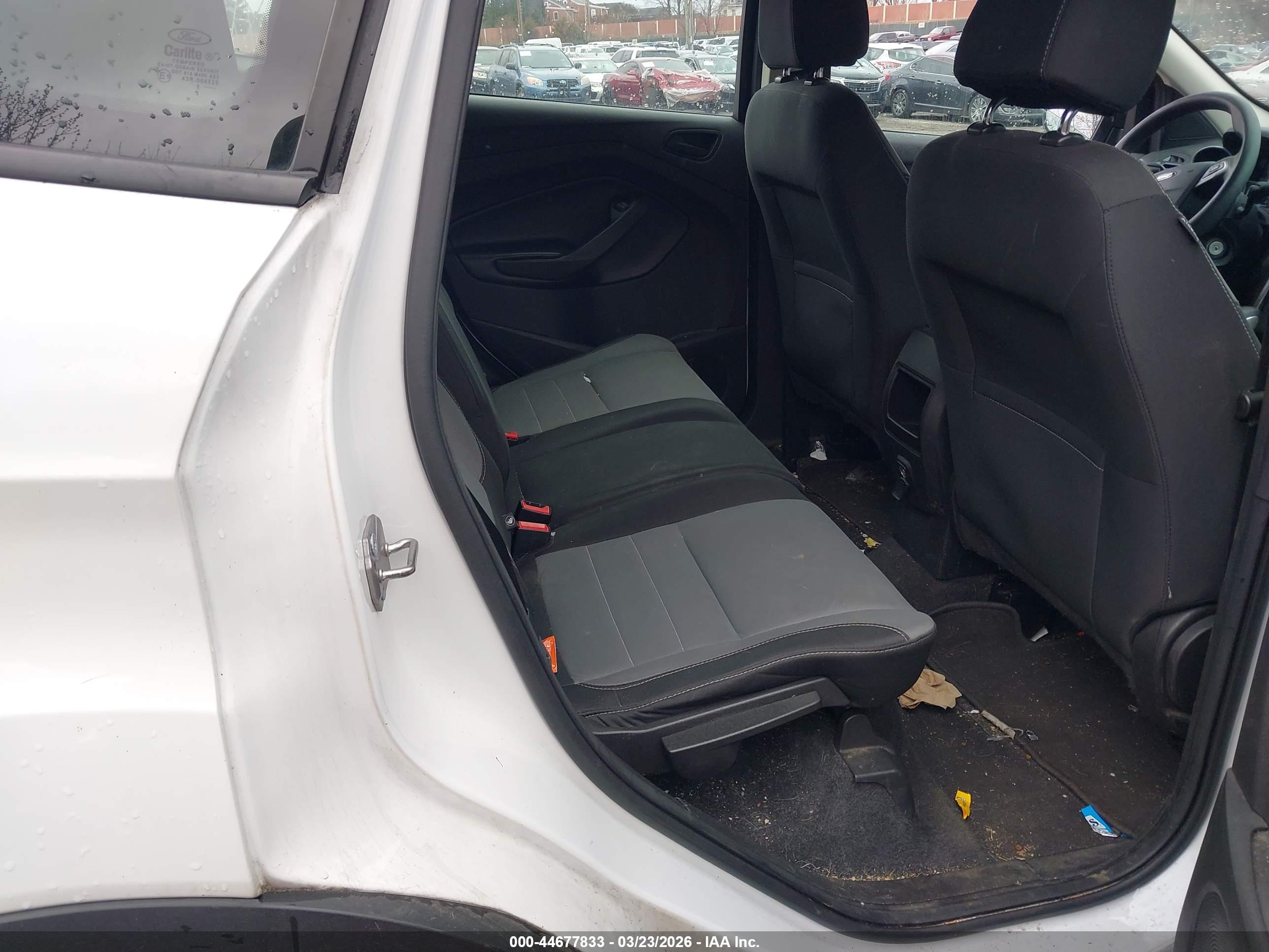 FORD ESCAPE image 8