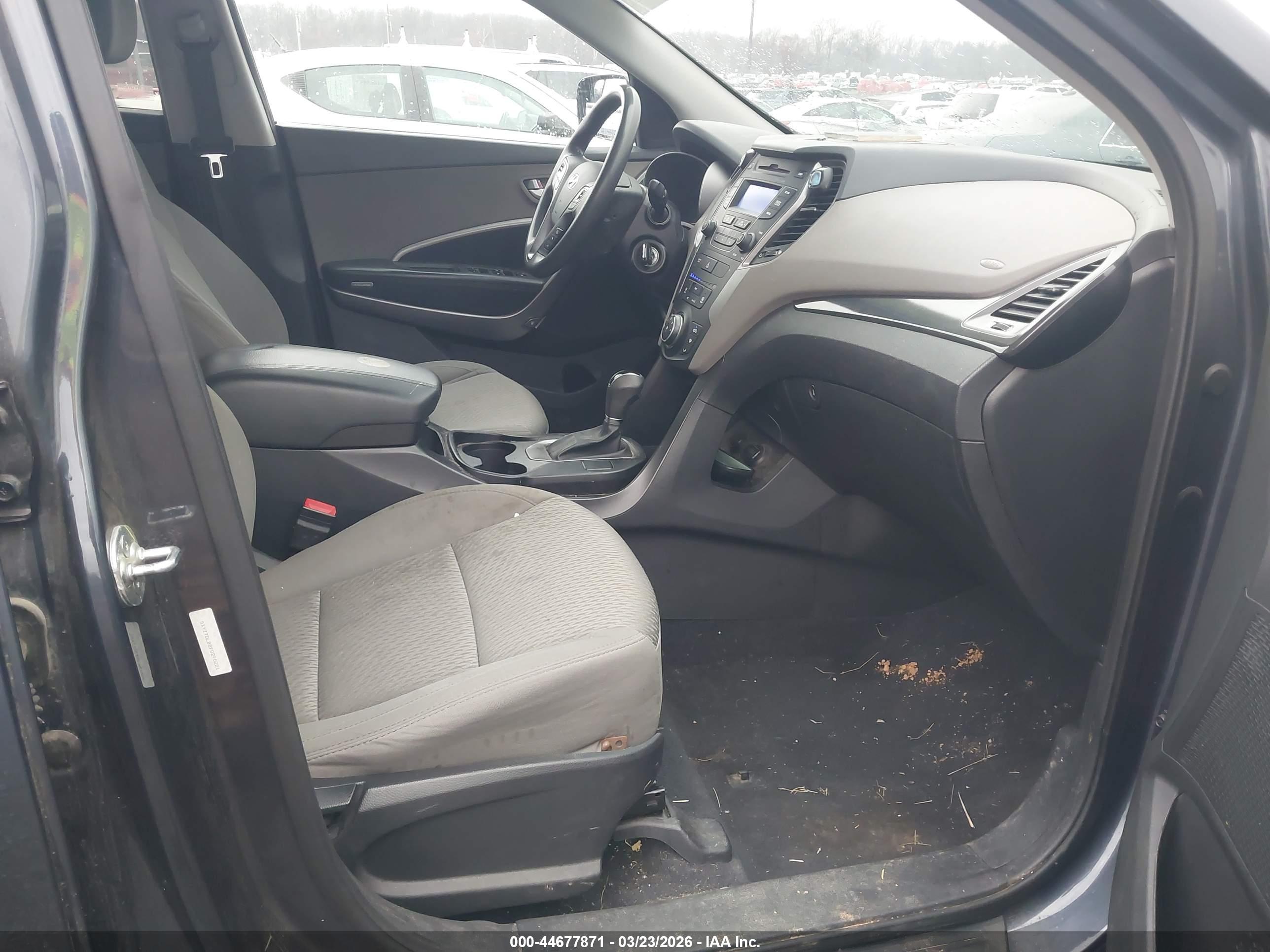 HYUNDAI SANTA image 5