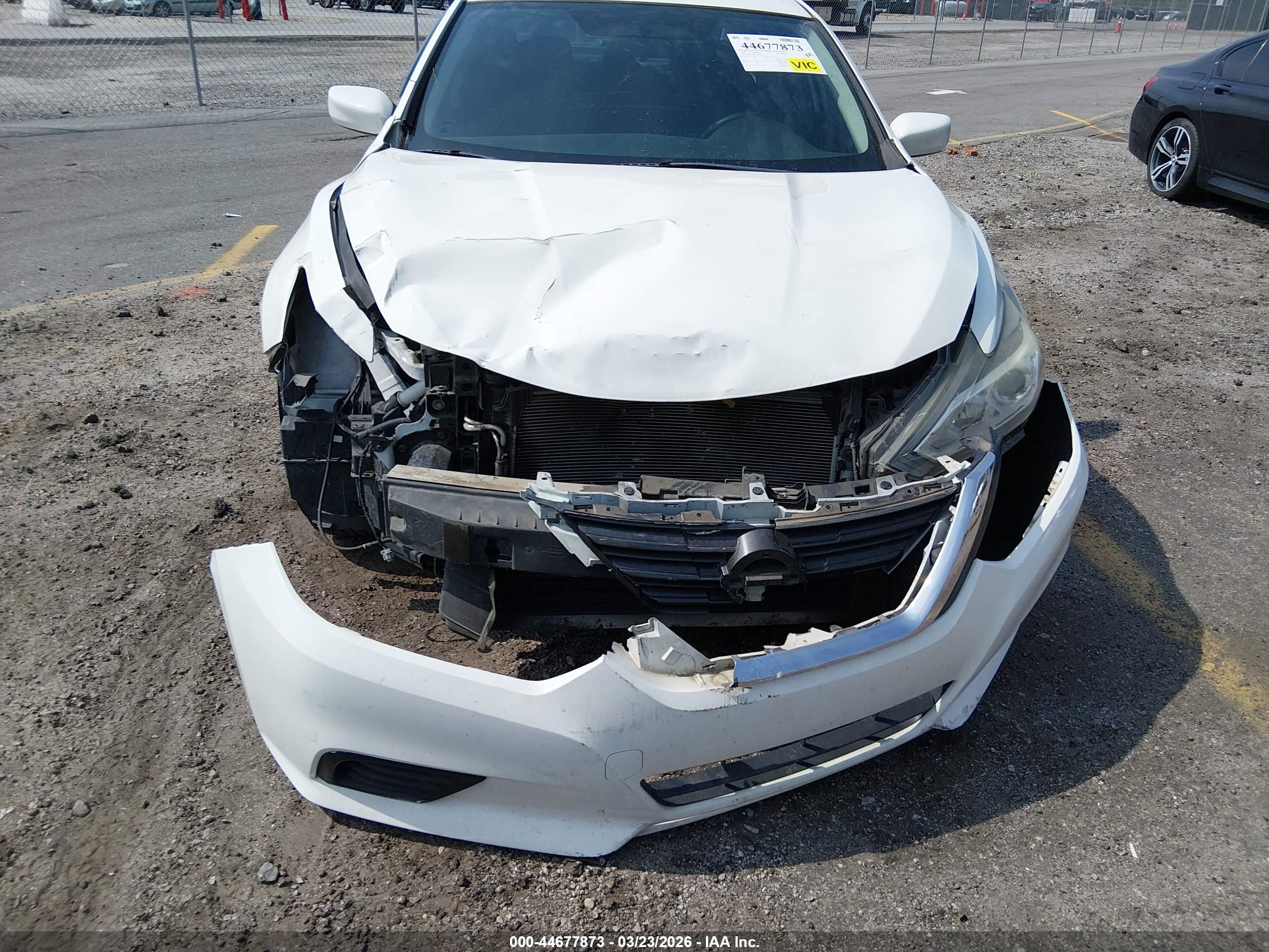 NISSAN ALTIMA image 6