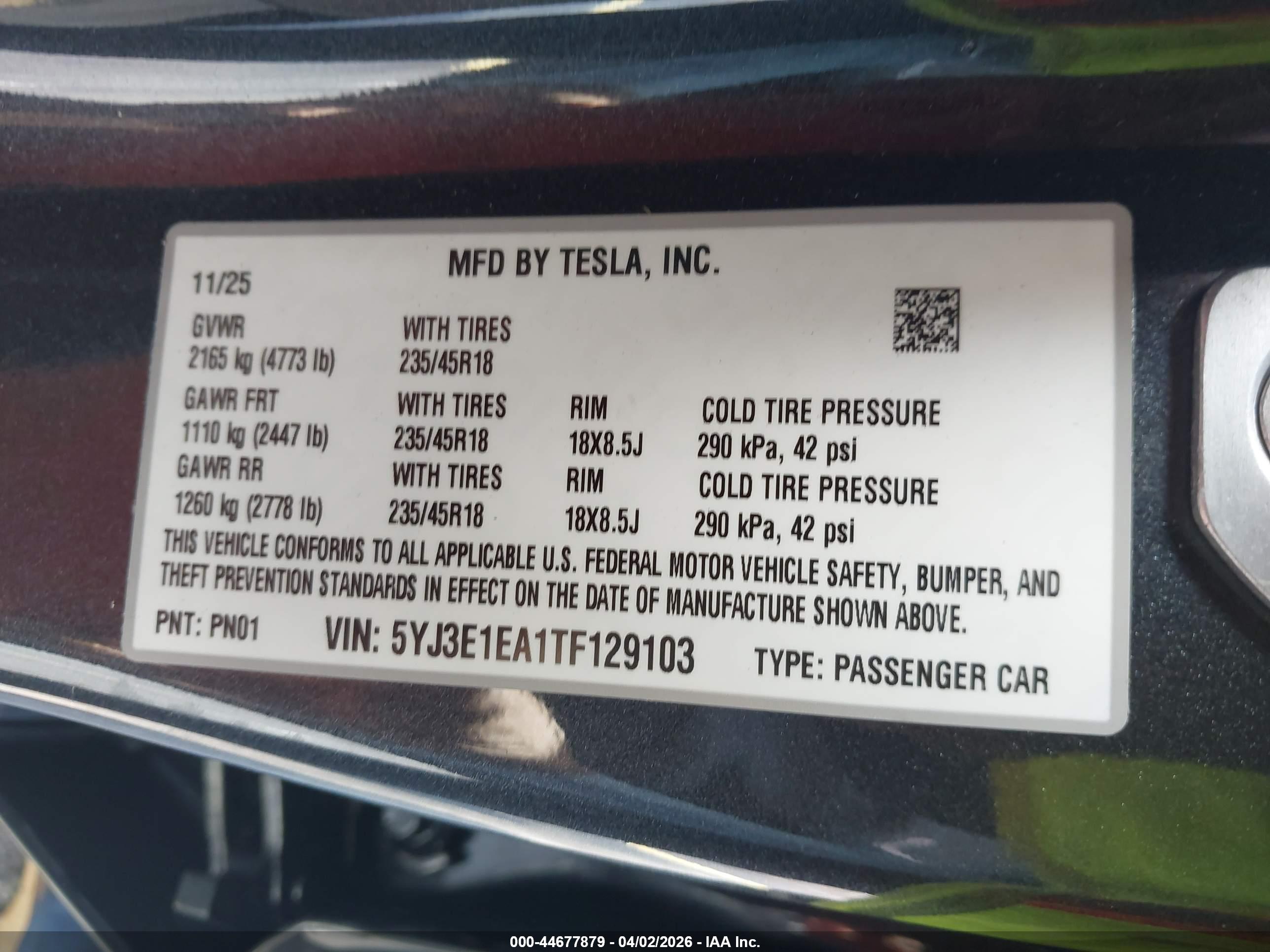 TESLA MODEL image 9