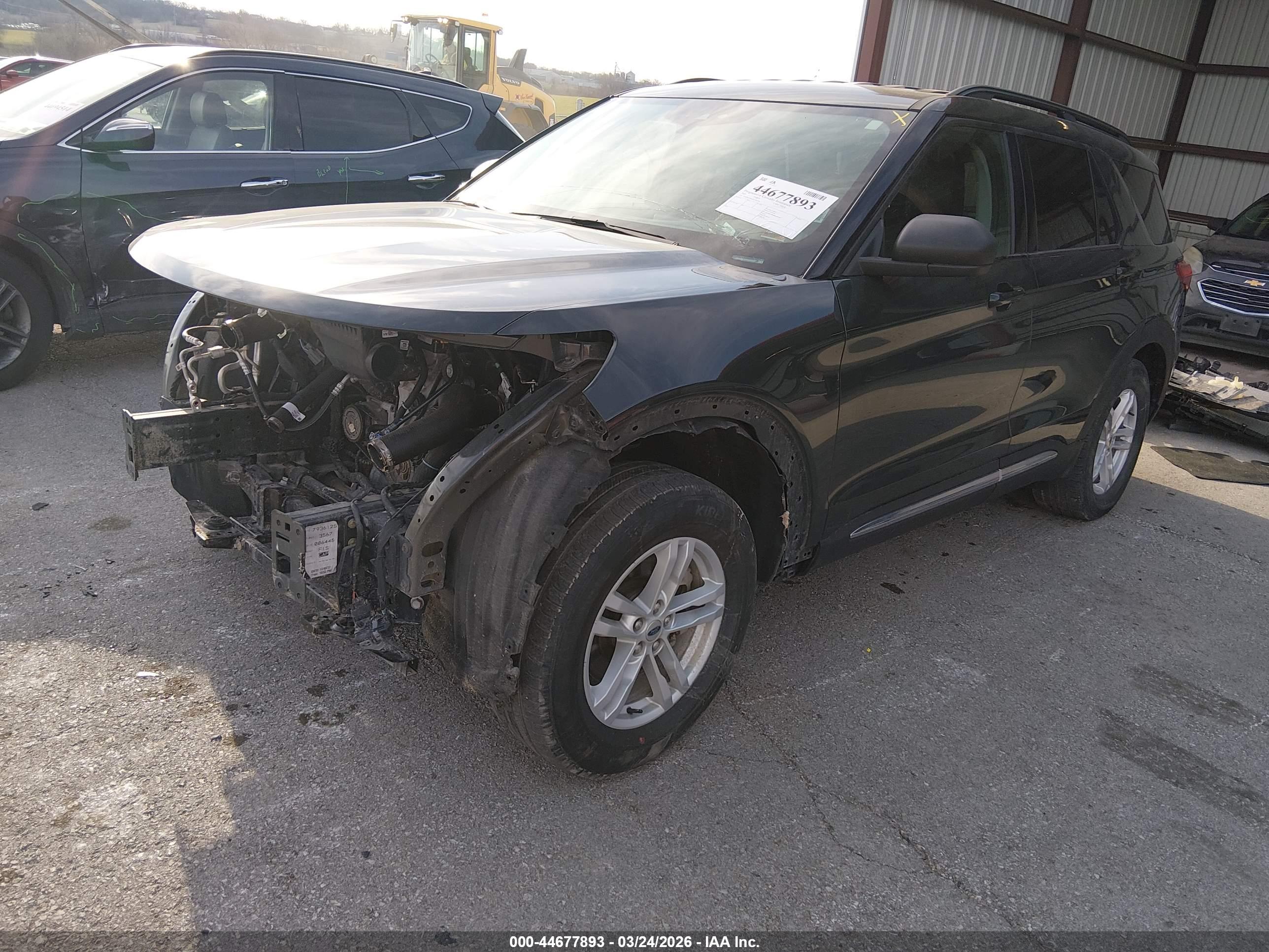 FORD EXPLORER image 2