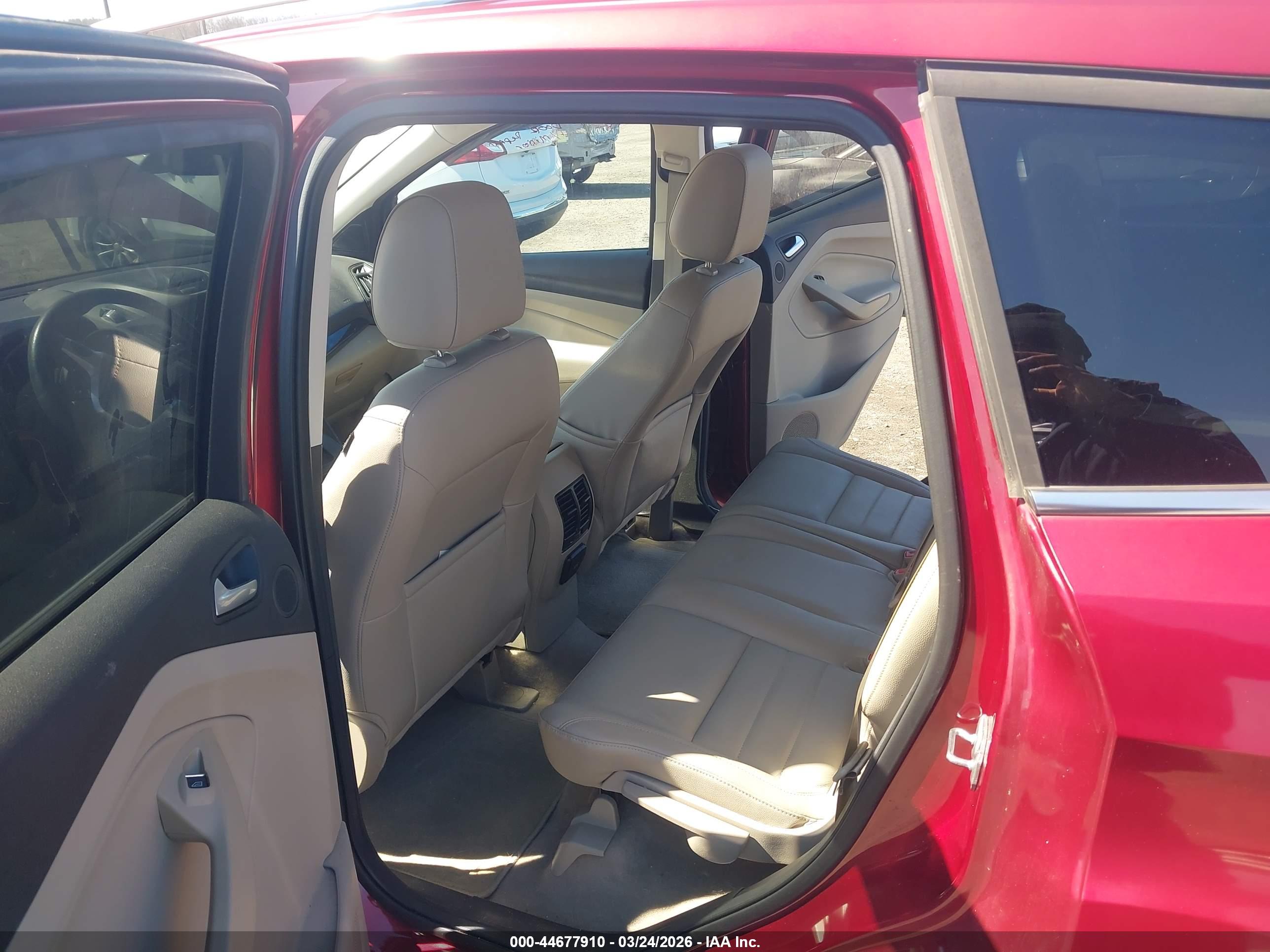 FORD ESCAPE image 8