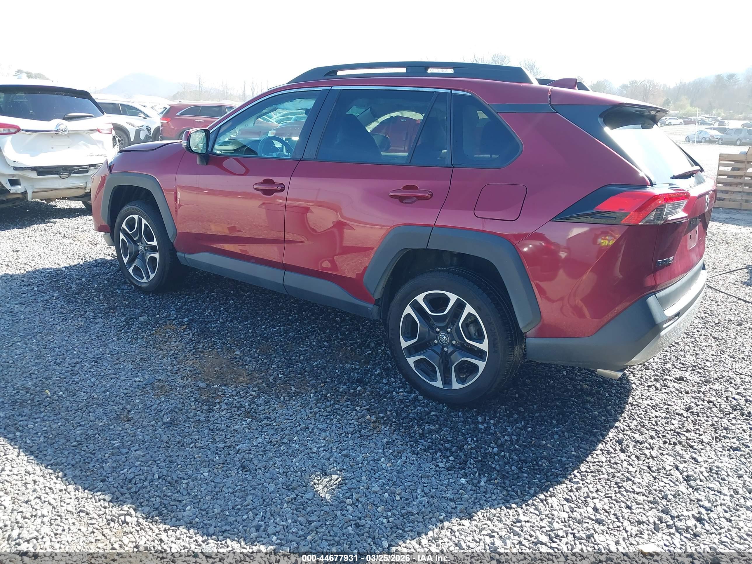 TOYOTA RAV4 image 3