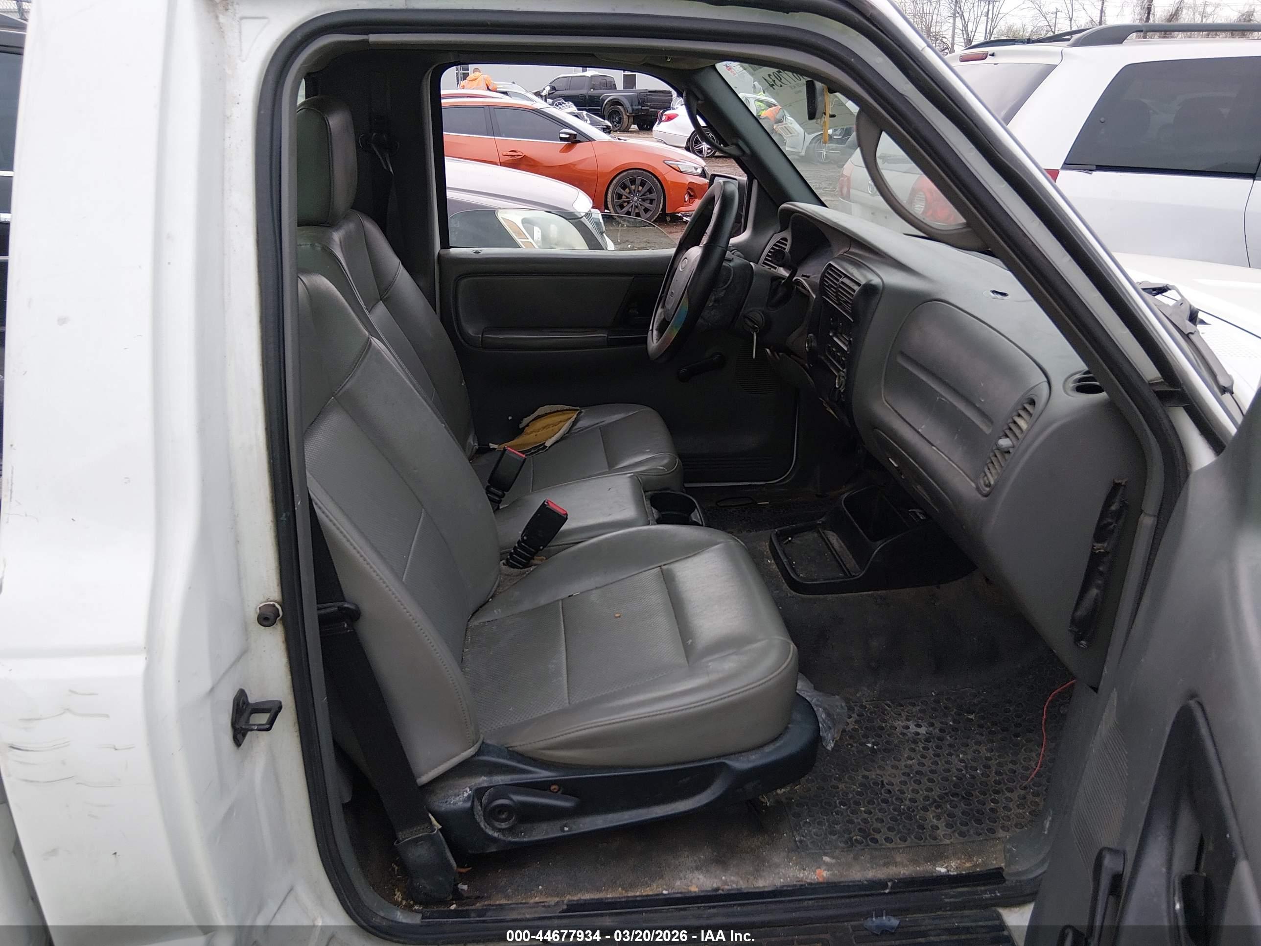 FORD RANGER image 8