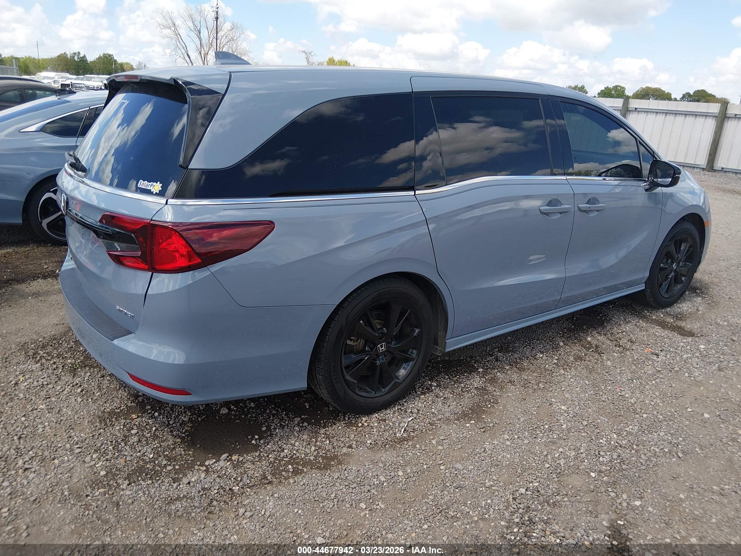 HONDA ODYSSEY image 4