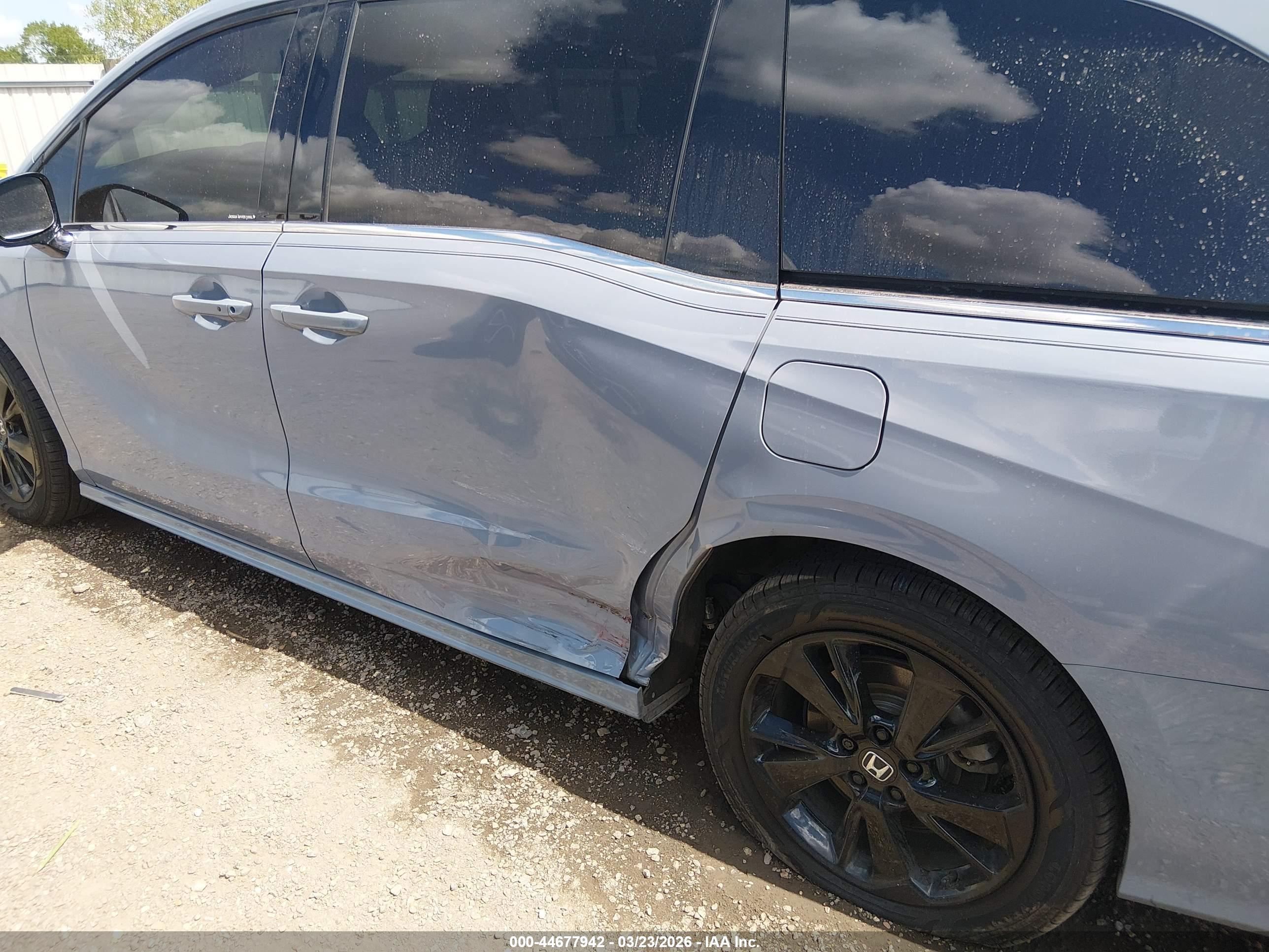 HONDA ODYSSEY image 6