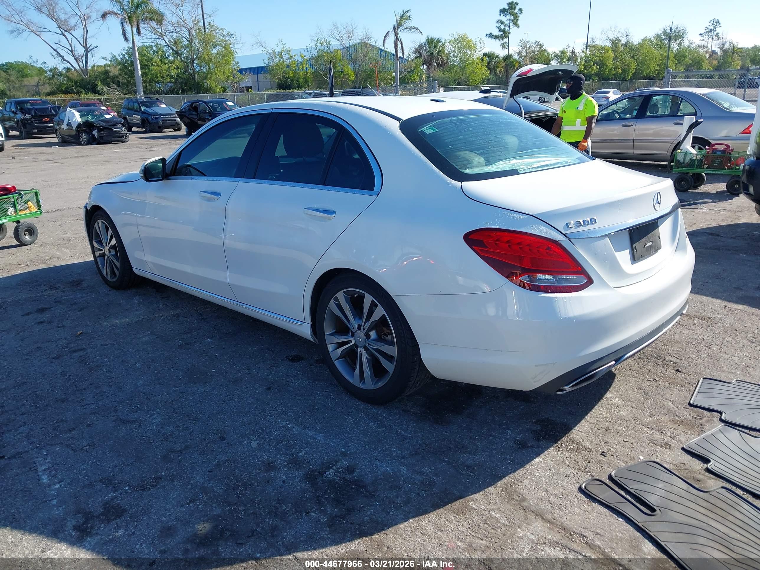 MERCEDES-BENZ C image 3
