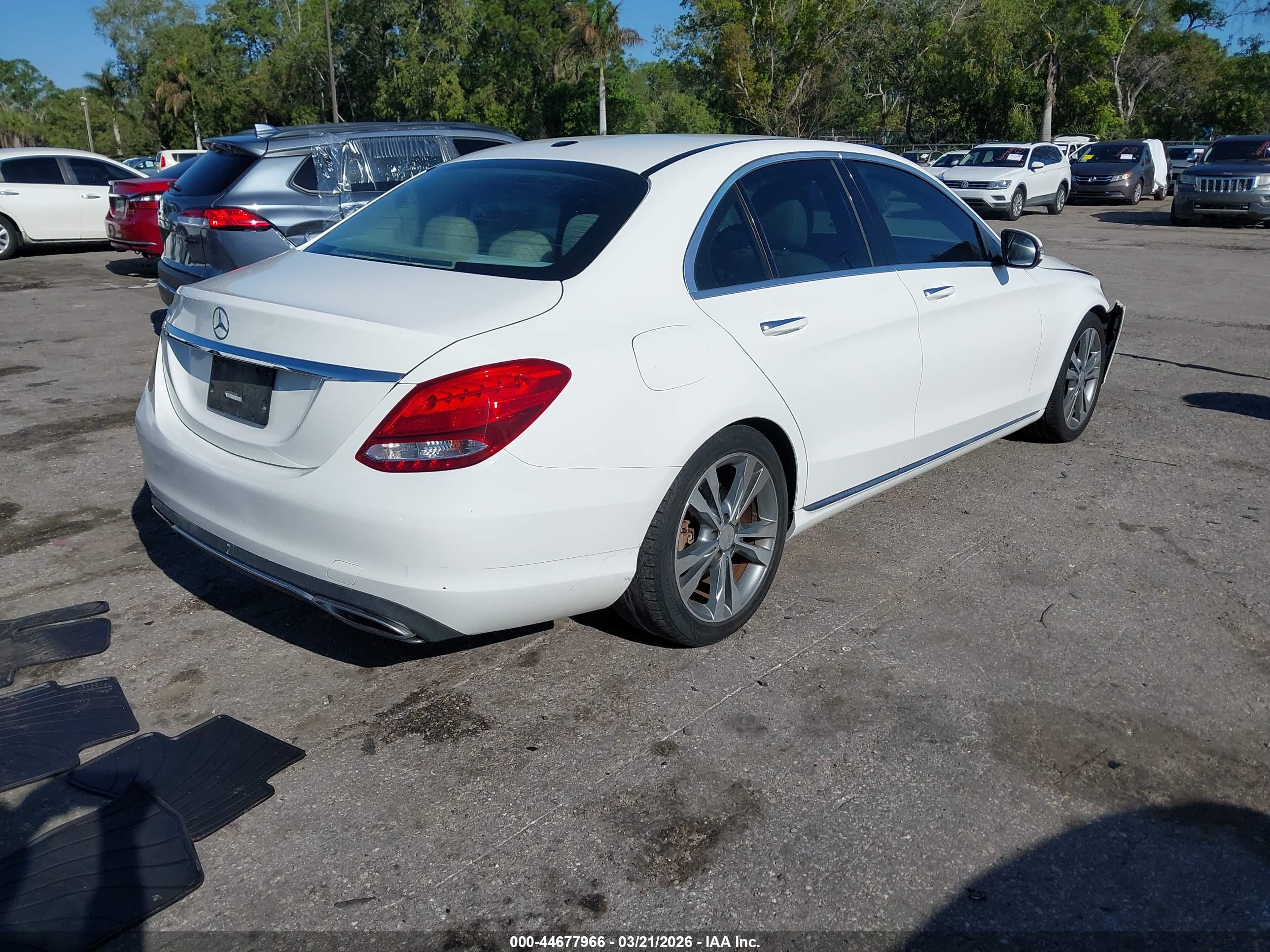 MERCEDES-BENZ C image 4