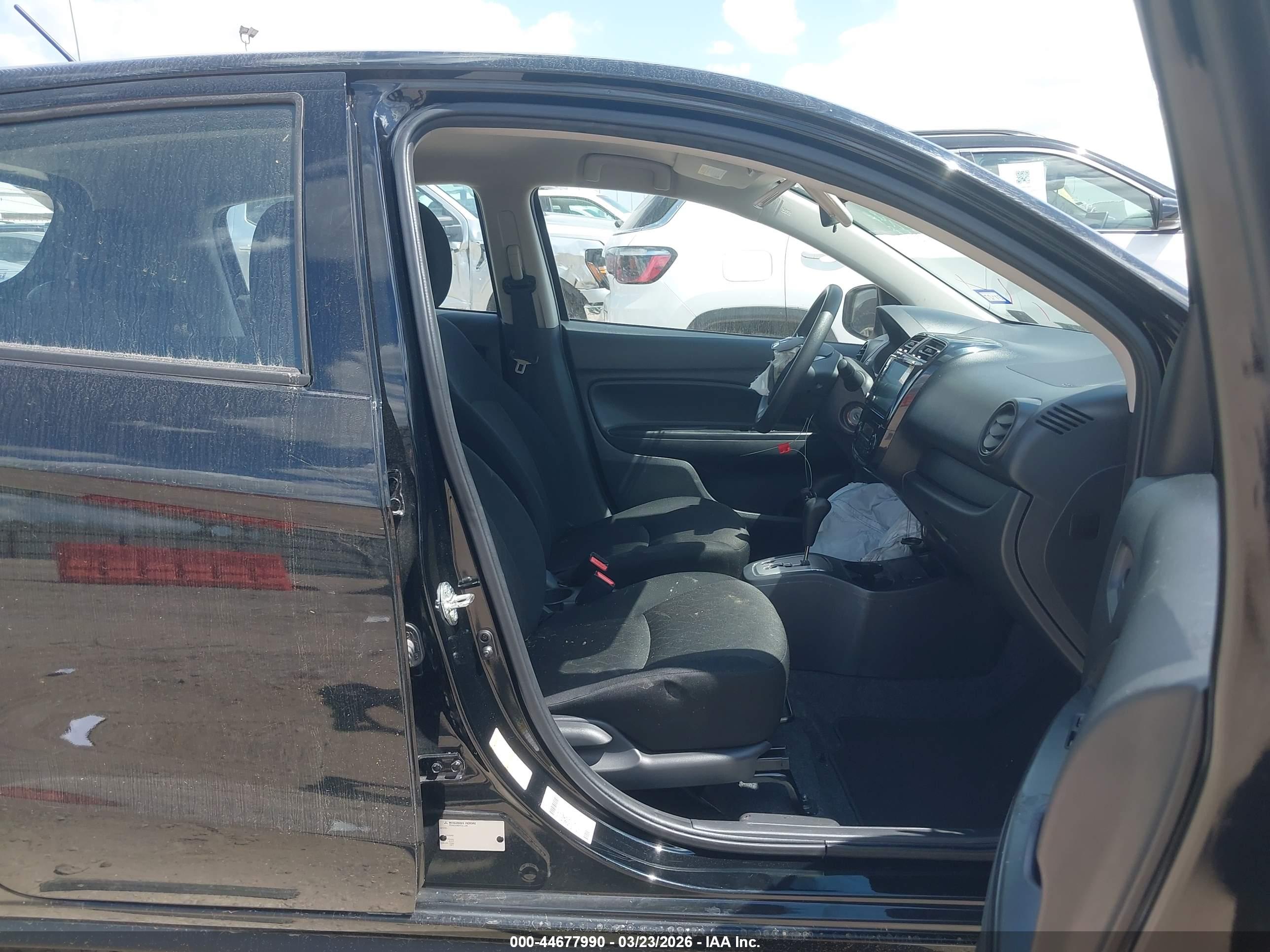 MITSUBISHI MIRAGE image 5