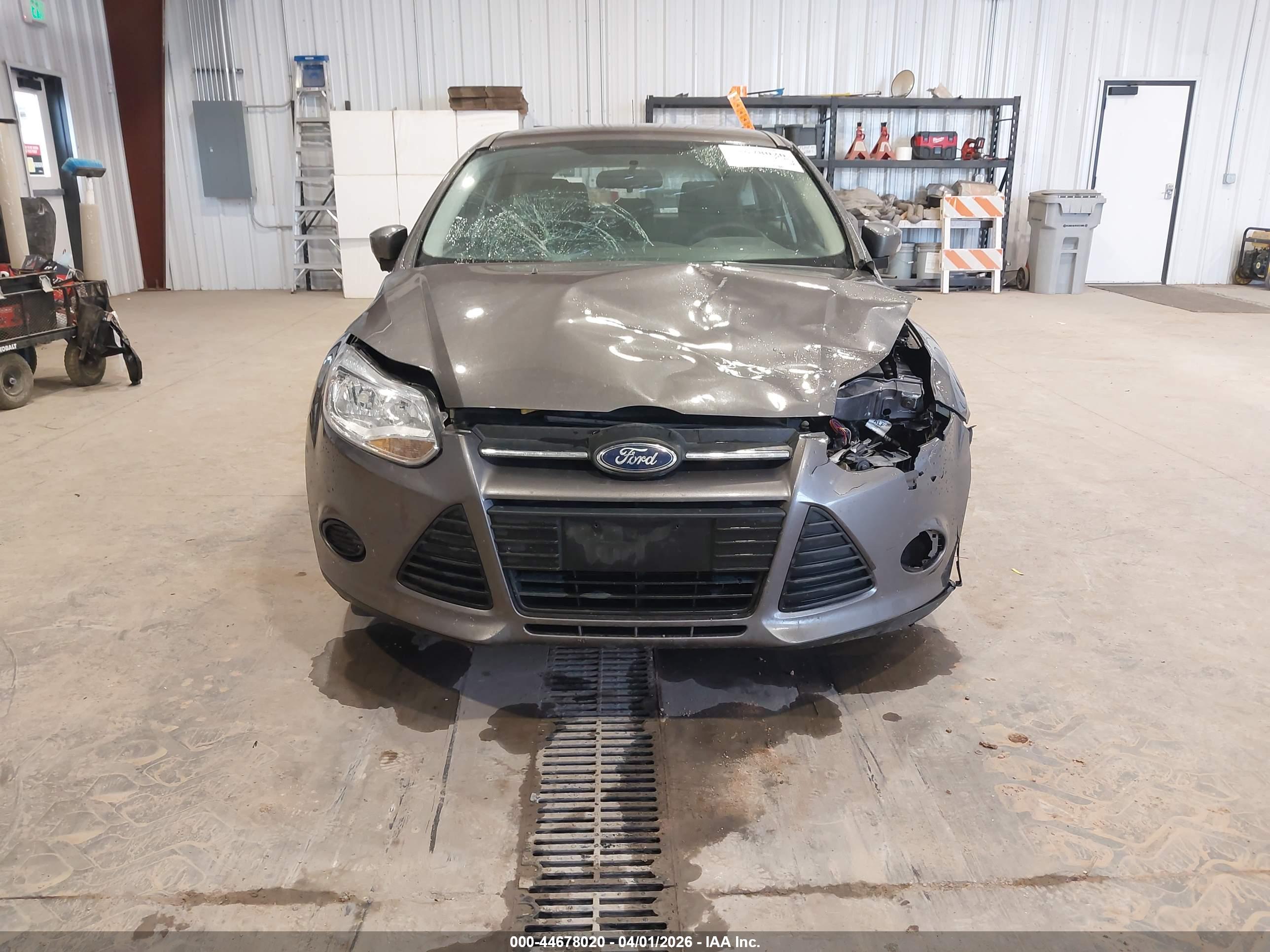 FORD FOCUS image 6
