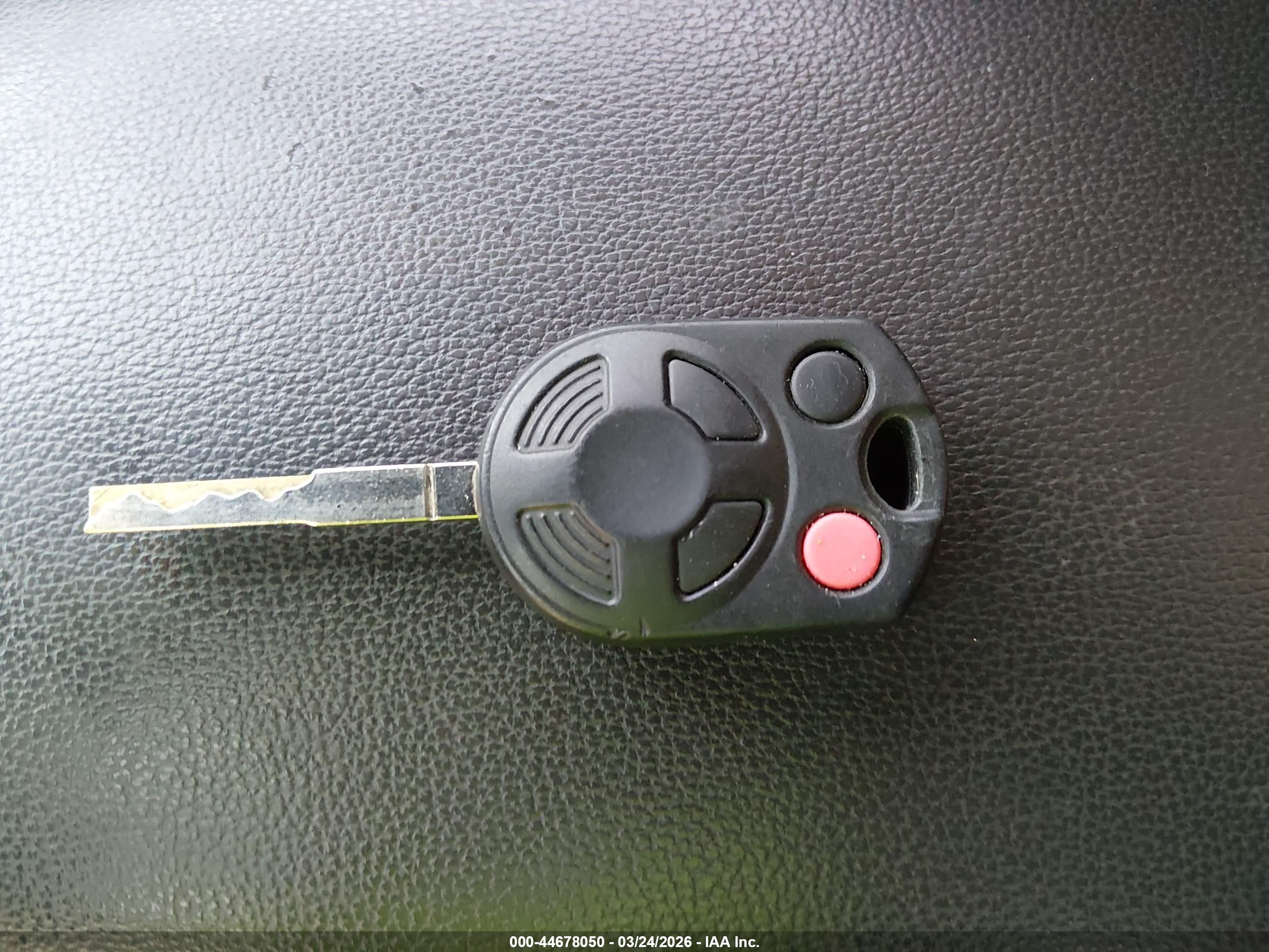 FORD ESCAPE image 11