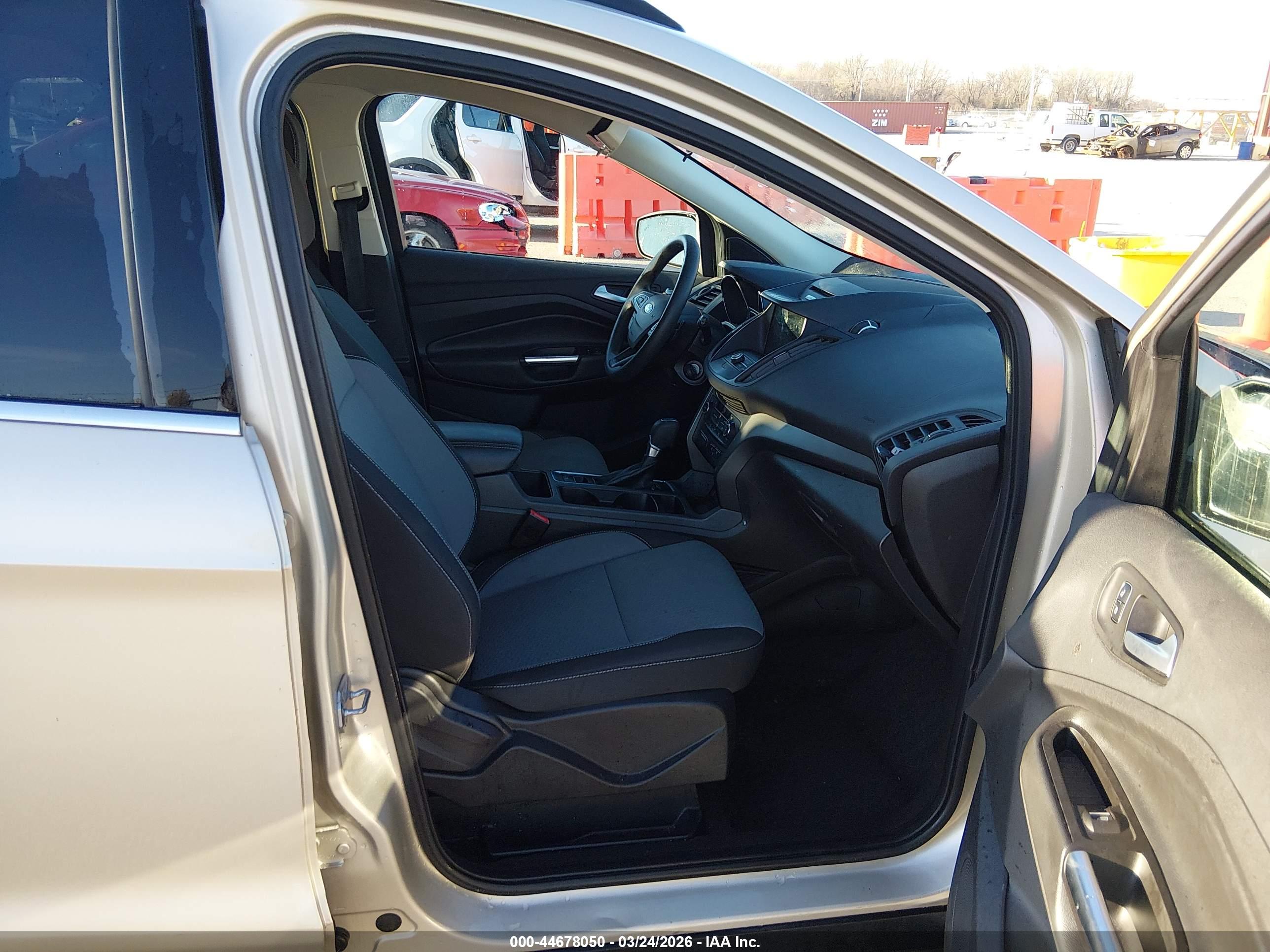 FORD ESCAPE image 5