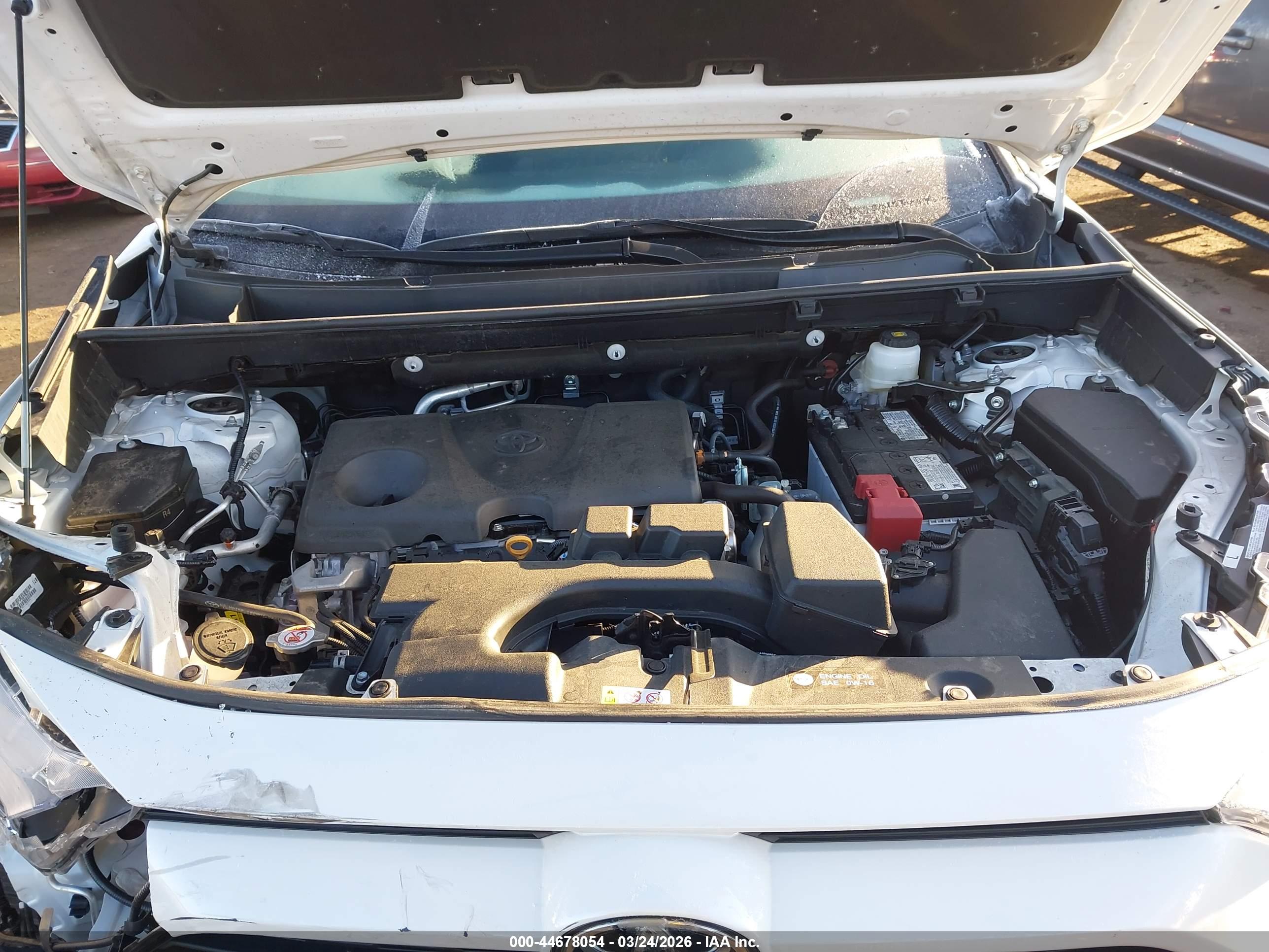TOYOTA RAV4 image 10