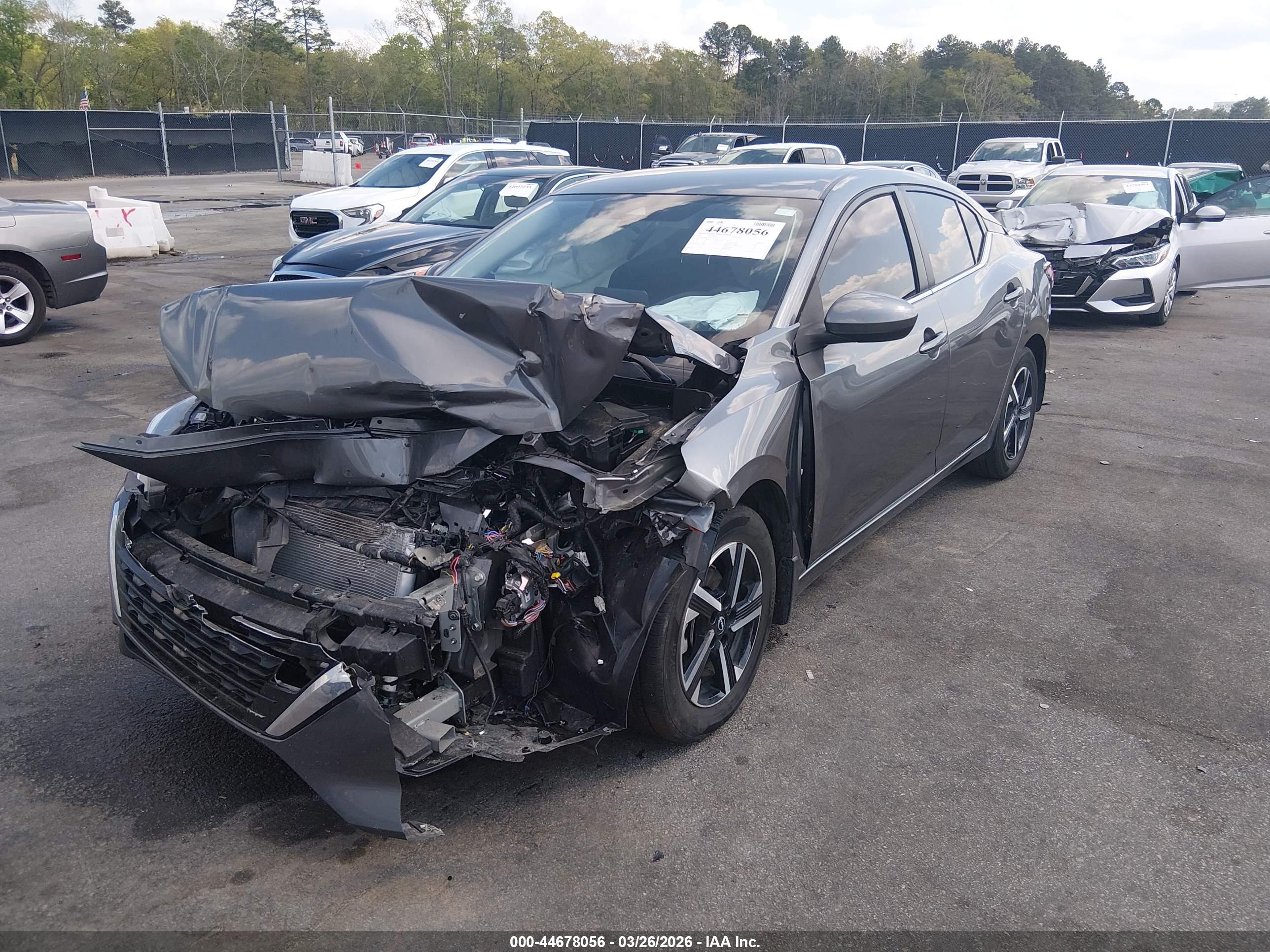 NISSAN SENTRA image 2
