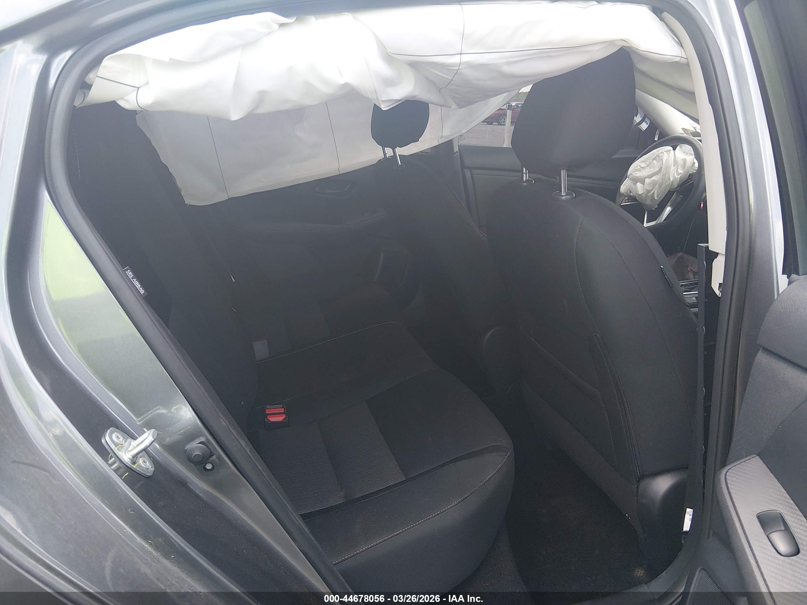 NISSAN SENTRA image 8