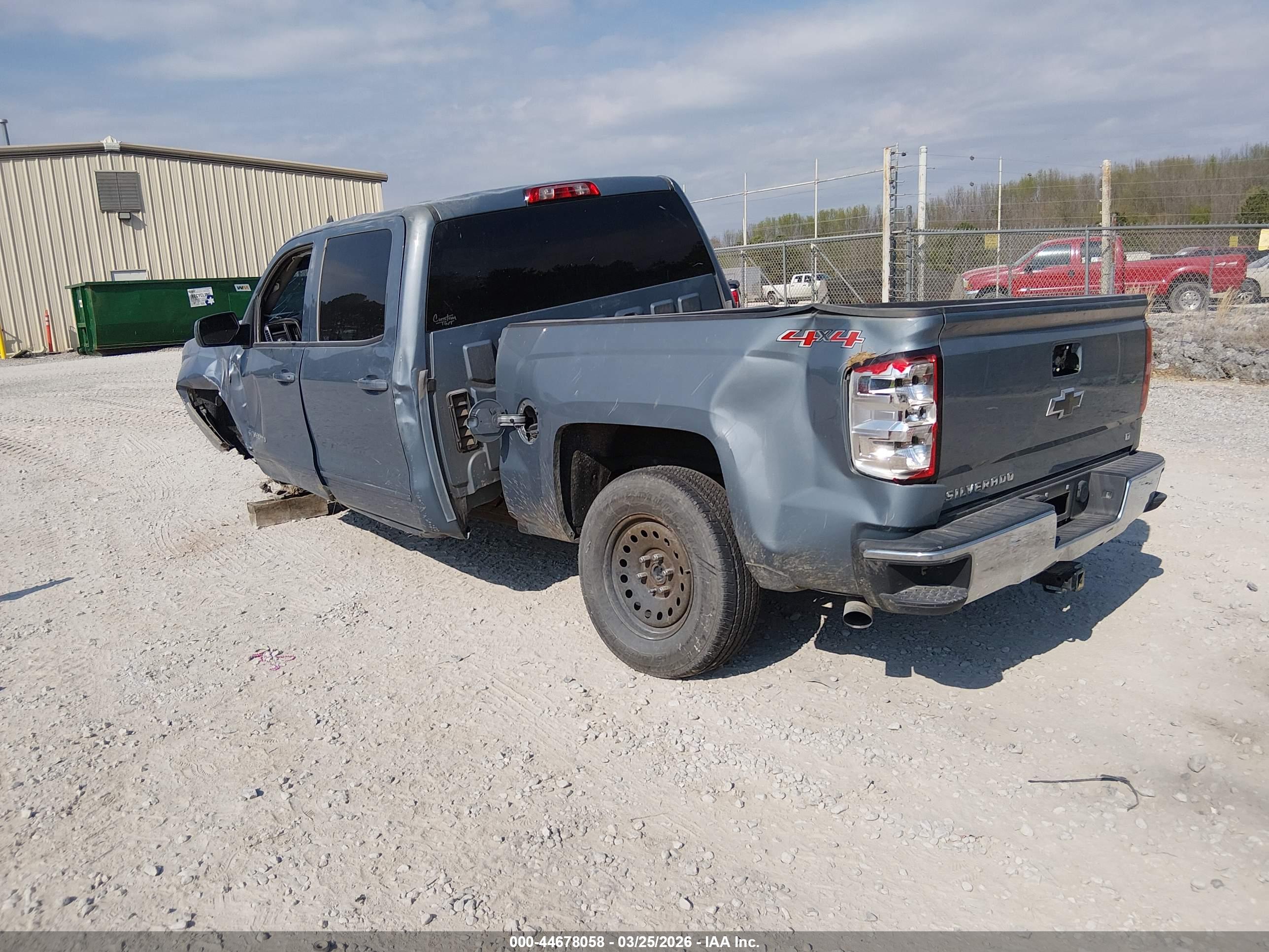 CHEVROLET SILVERADO image 3