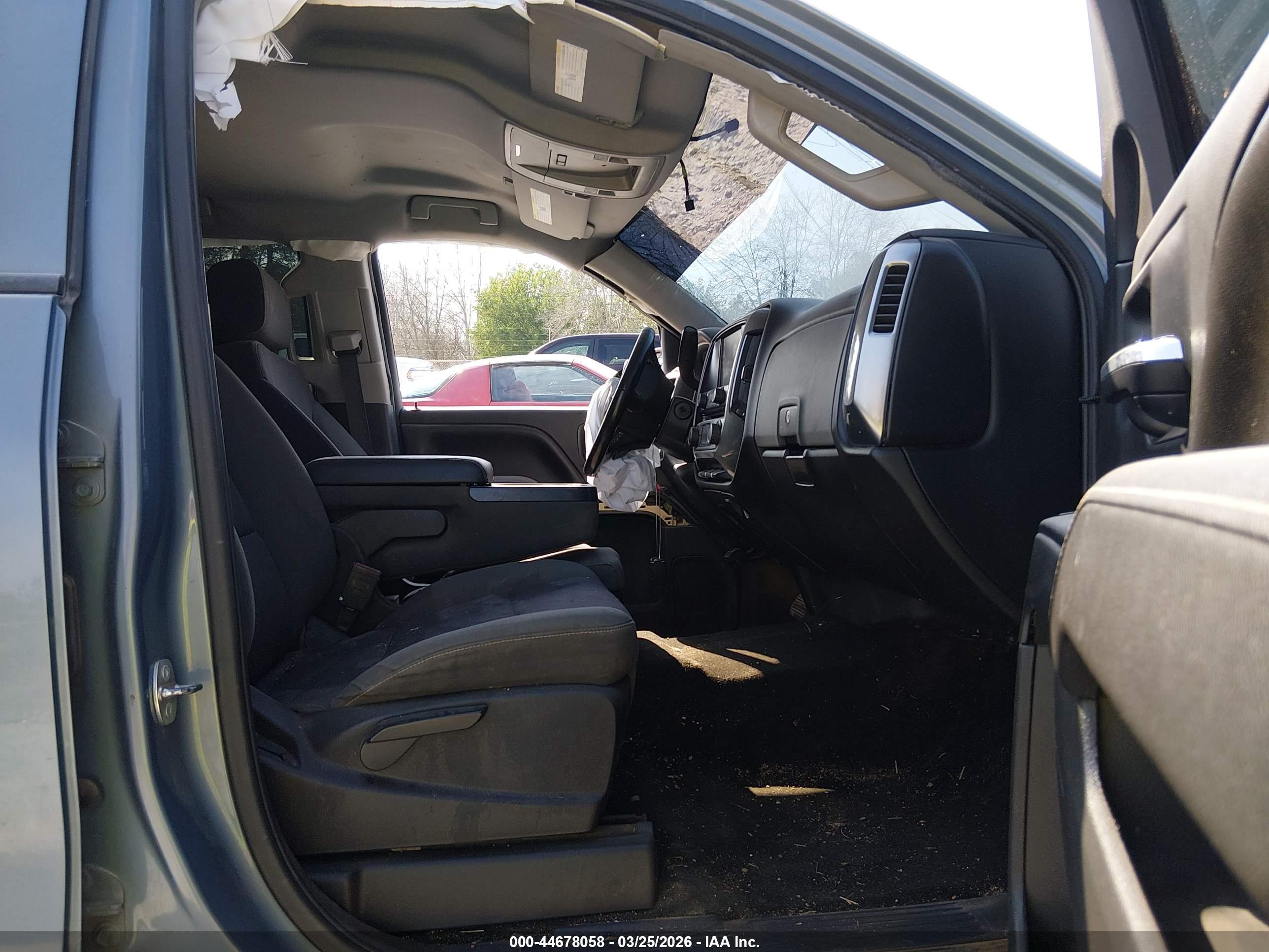 CHEVROLET SILVERADO image 5