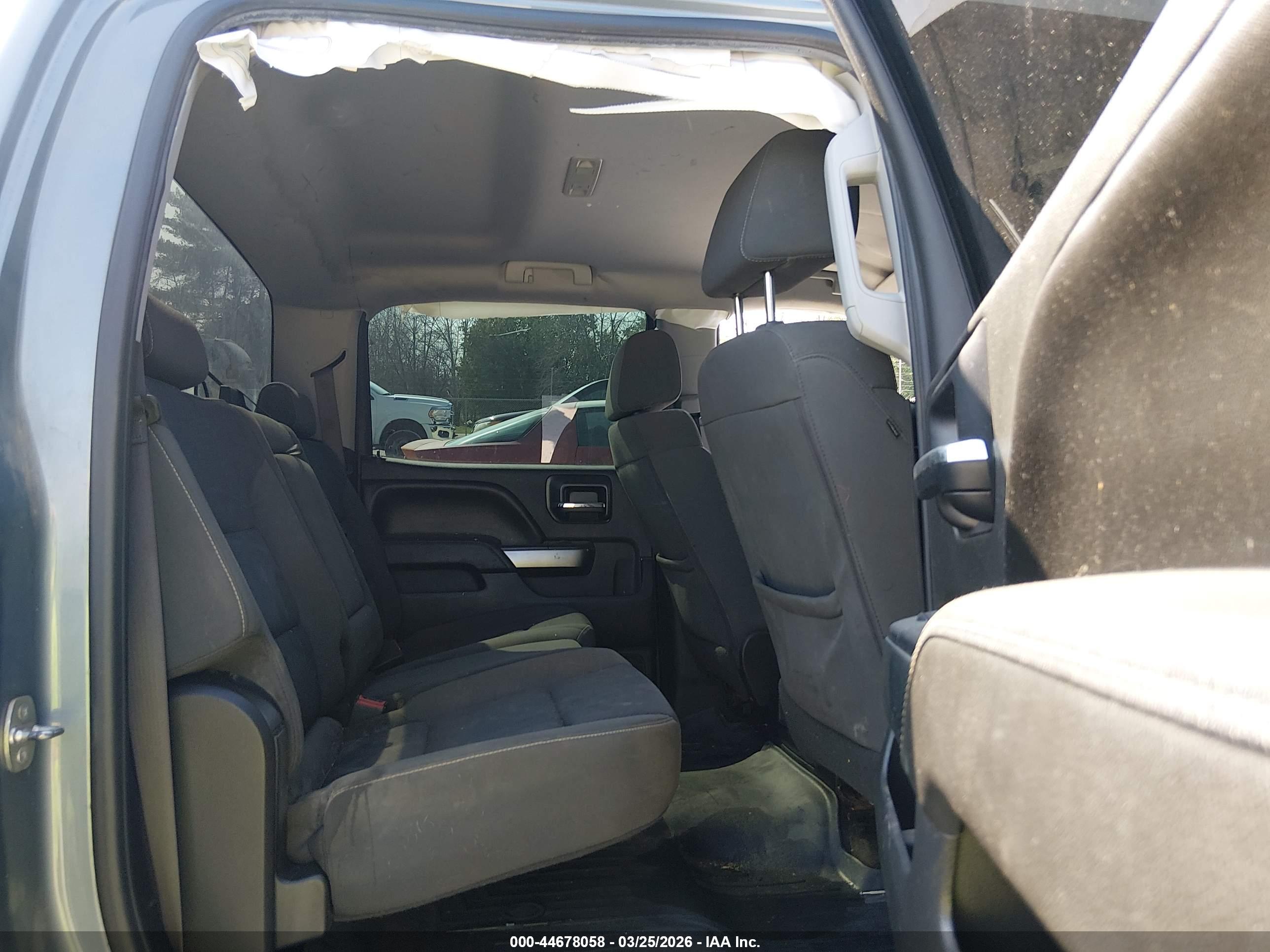 CHEVROLET SILVERADO image 8