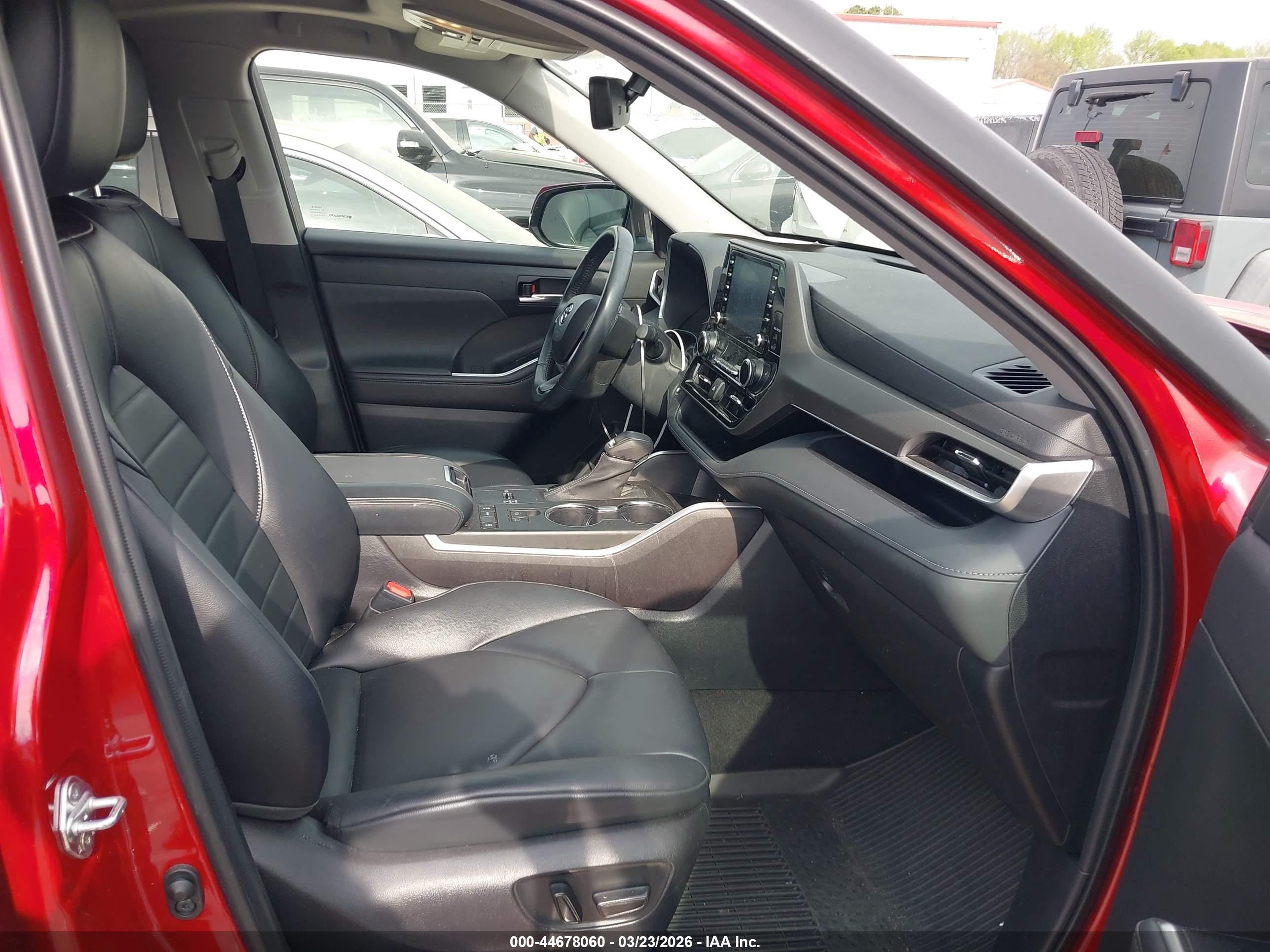 TOYOTA HIGHLANDER image 5