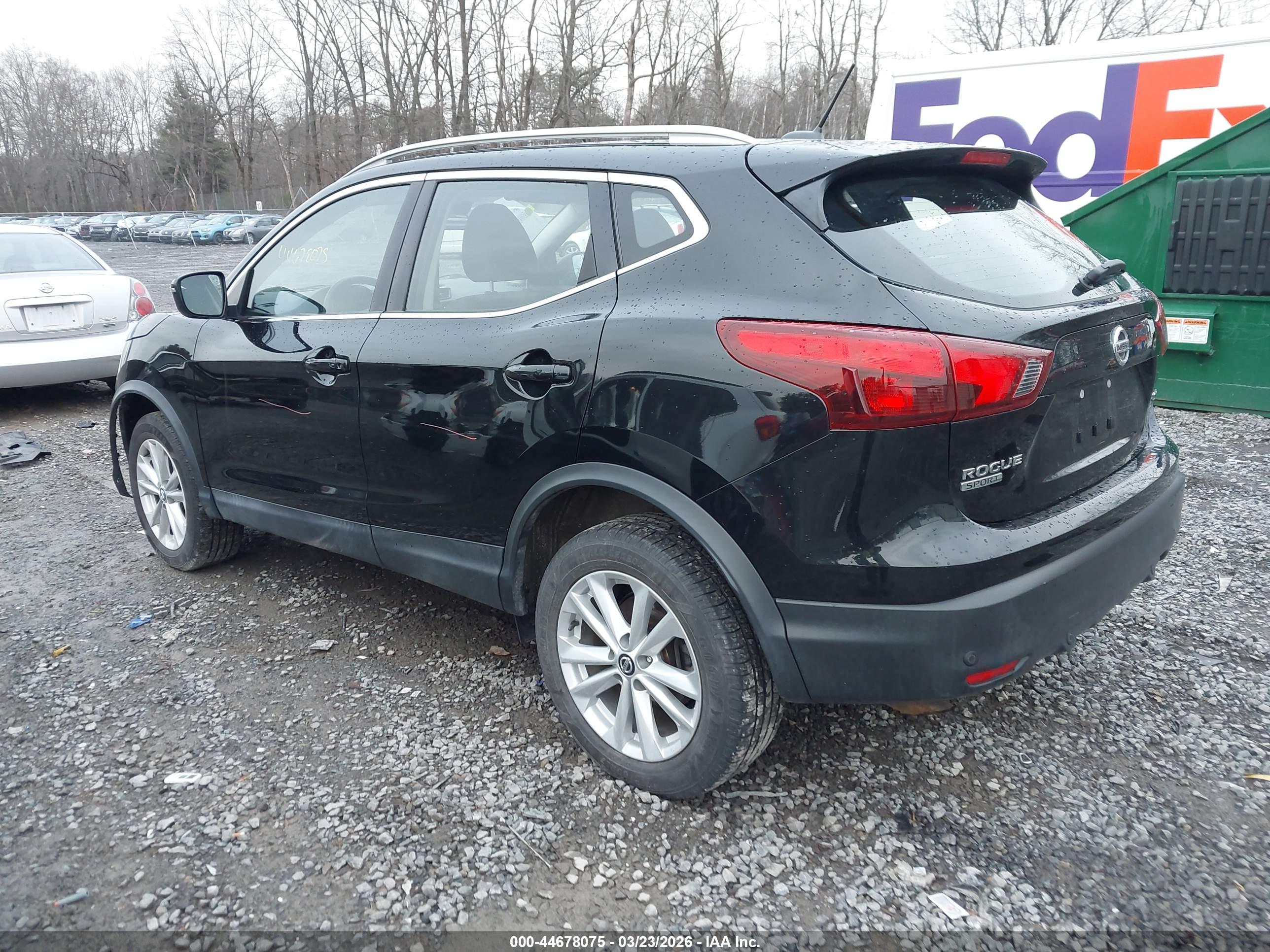 NISSAN ROGUE image 3