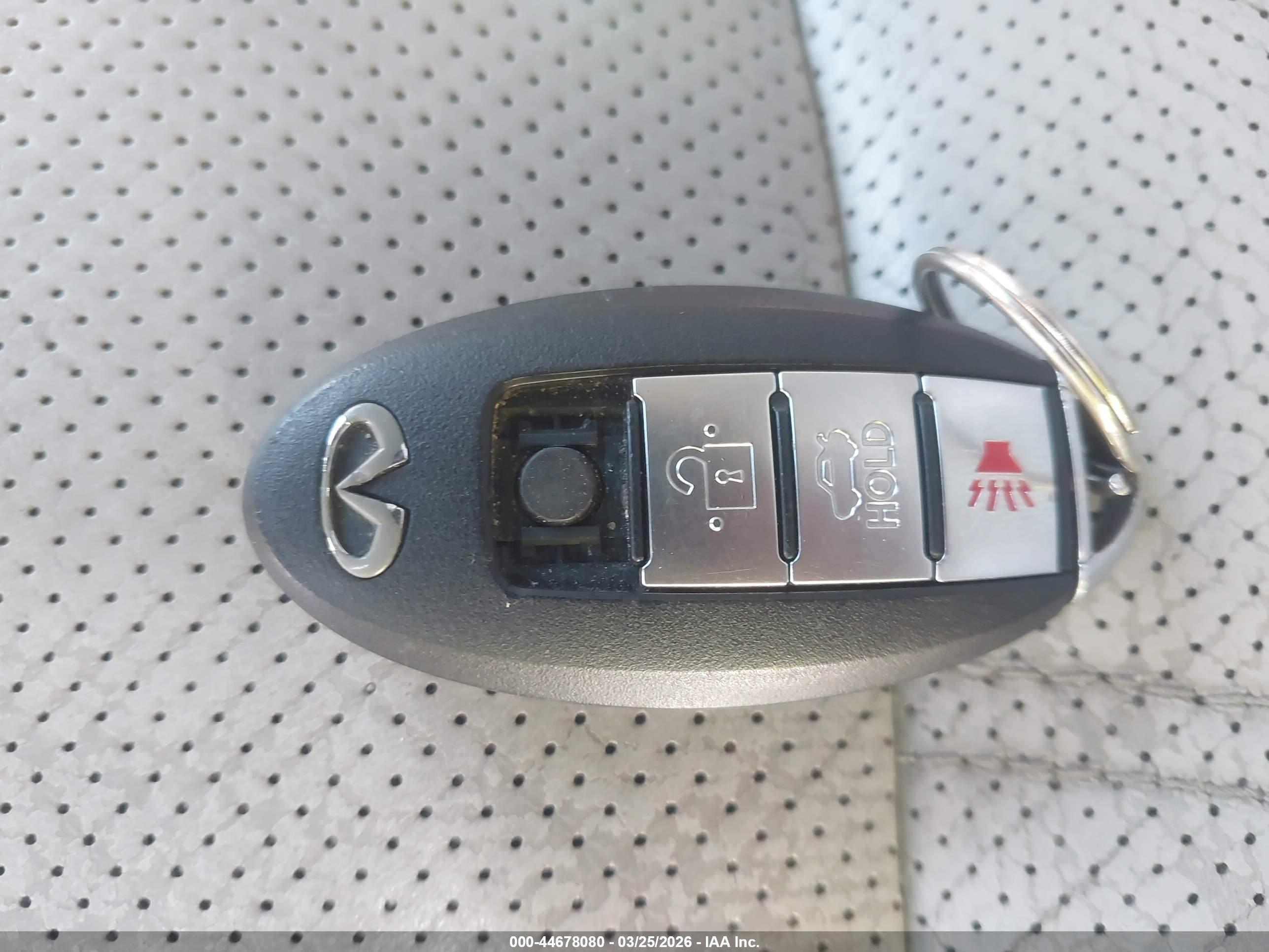 INFINITI Q70L image 11