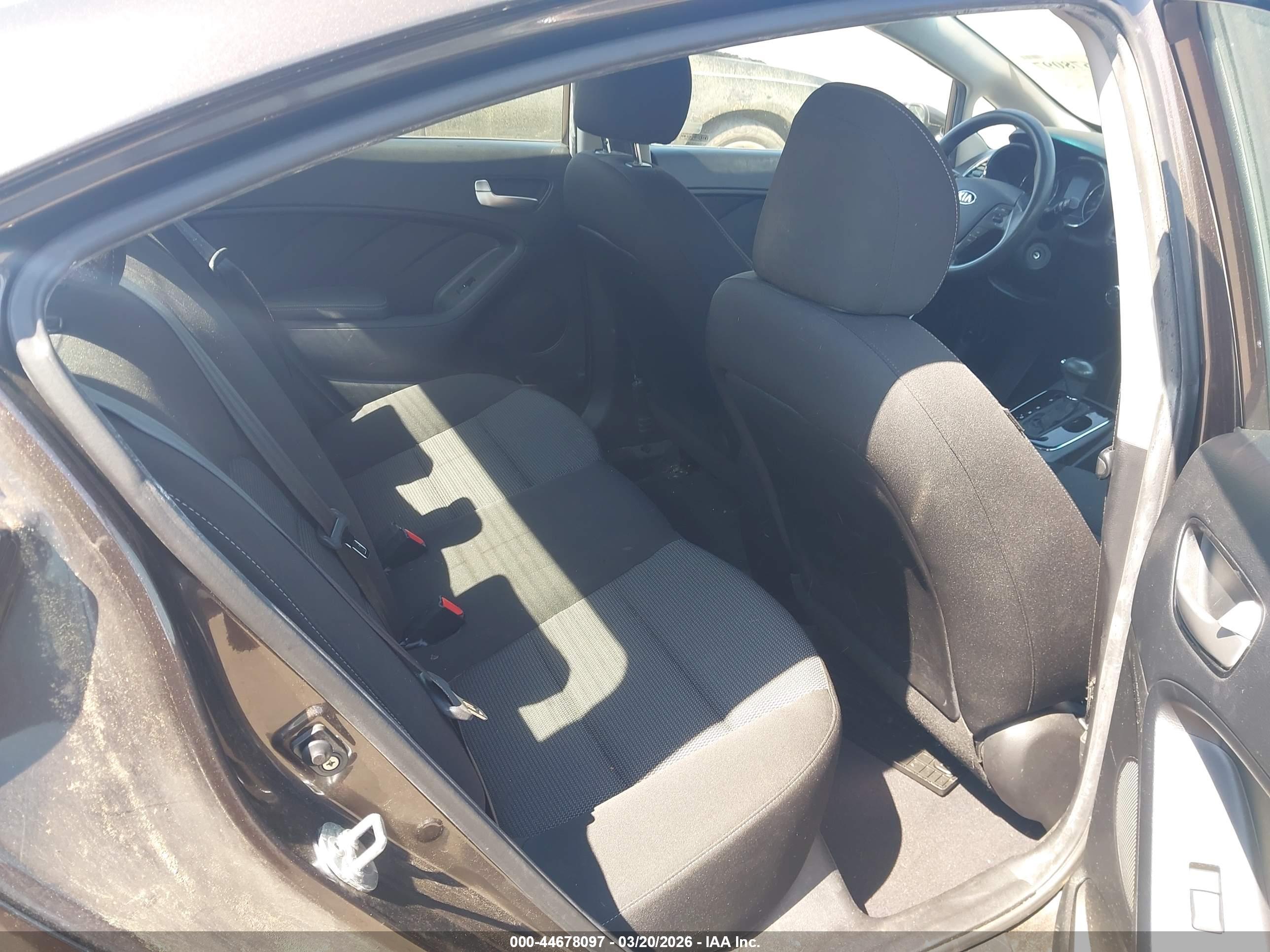 KIA FORTE image 8
