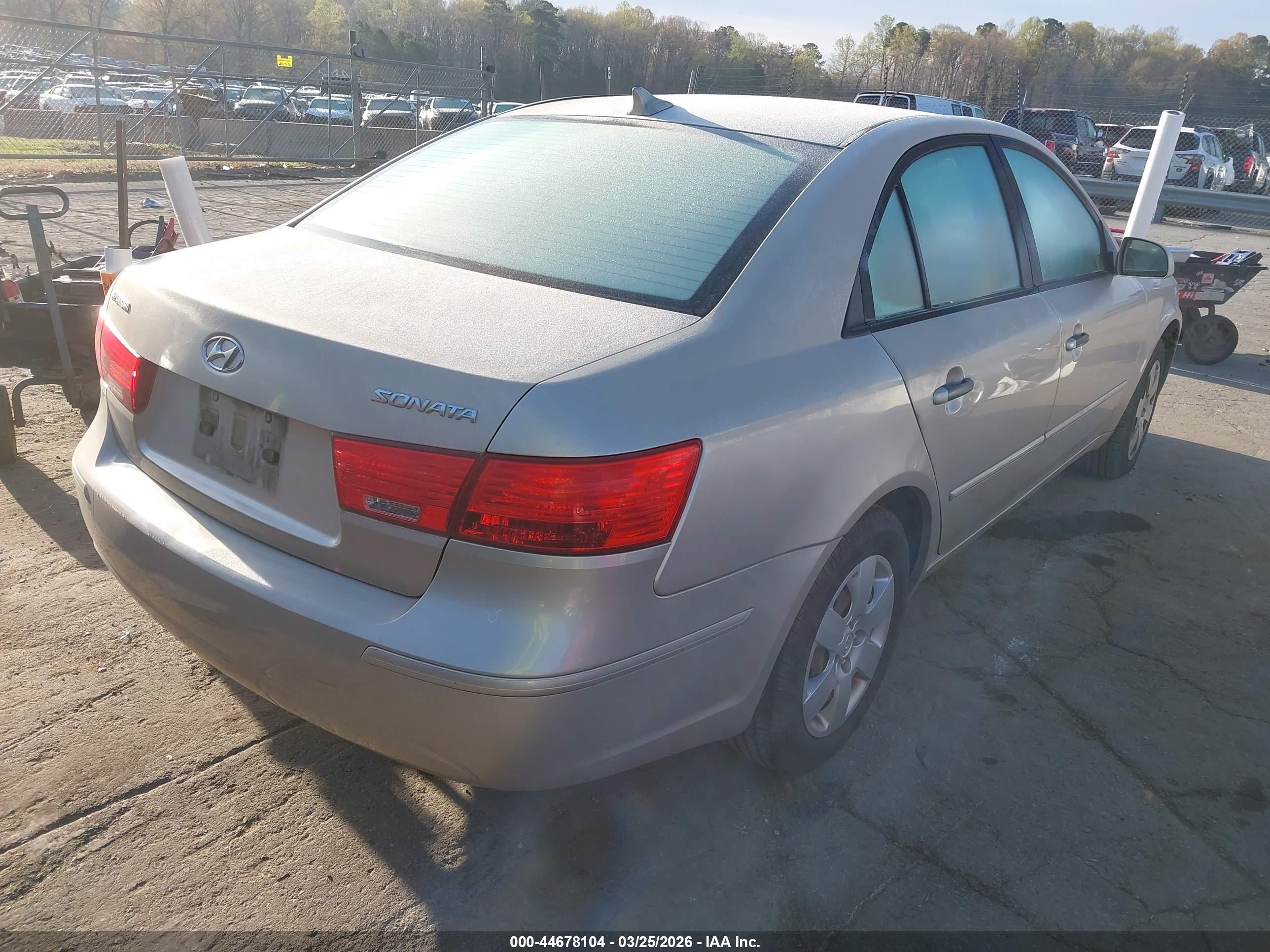 HYUNDAI SONATA image 4