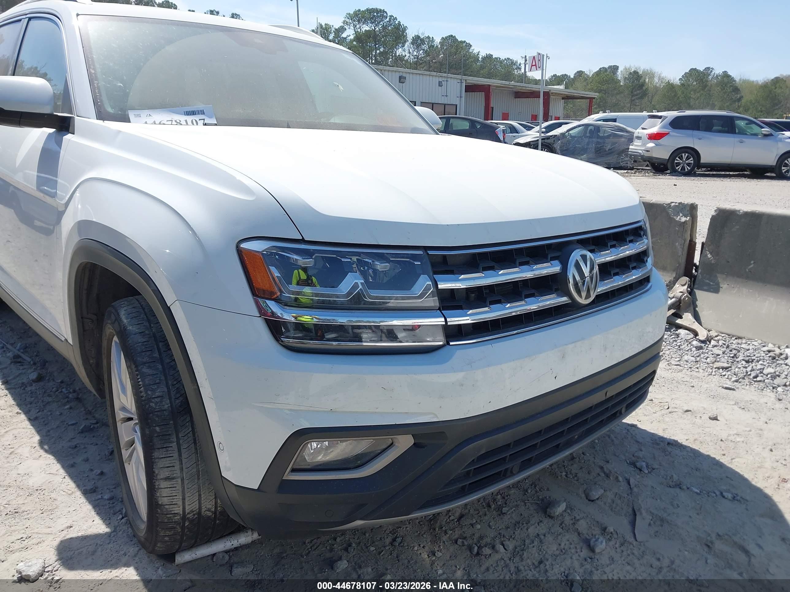 VOLKSWAGEN ATLAS image 6