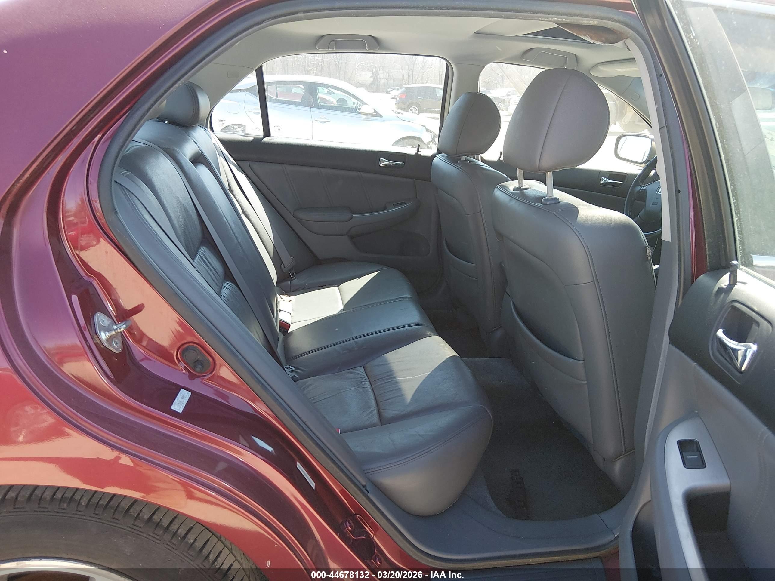 HONDA ACCORD image 8