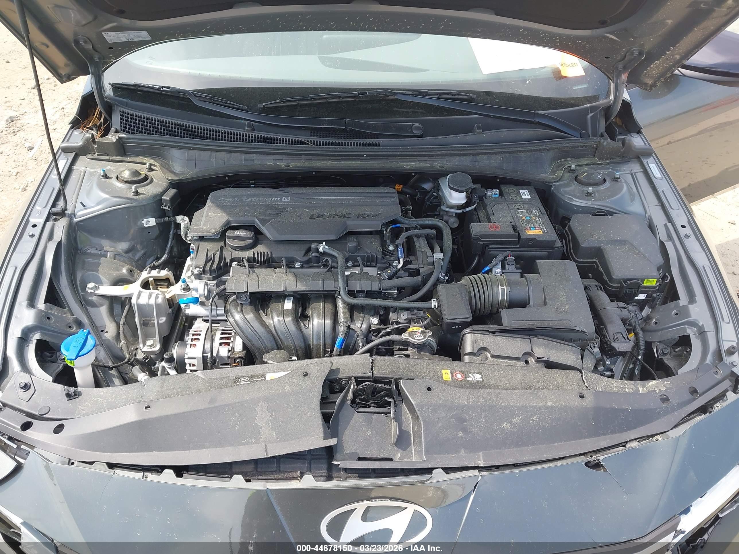 HYUNDAI ELANTRA image 10