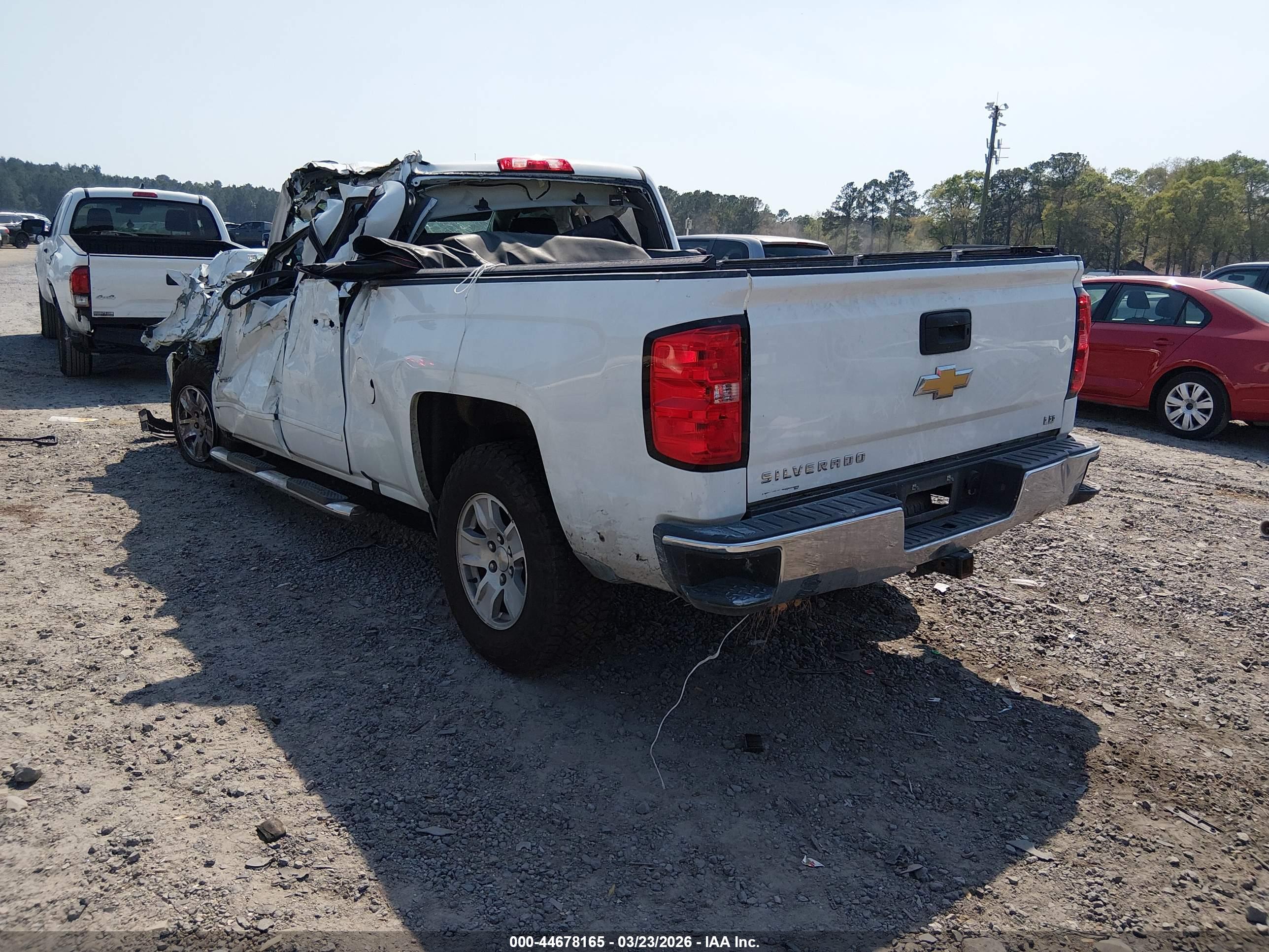CHEVROLET SILVERADO image 3