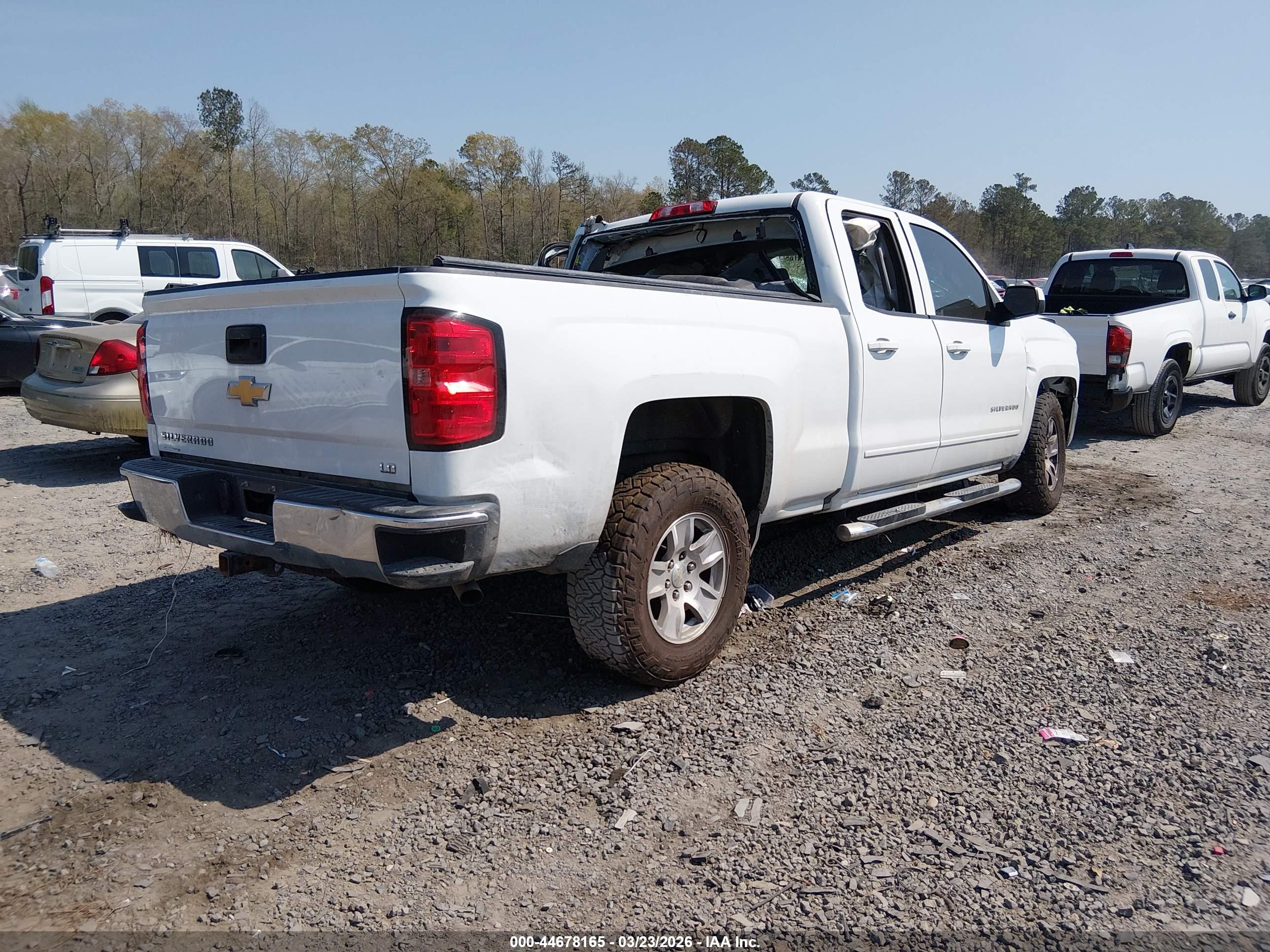 CHEVROLET SILVERADO image 4