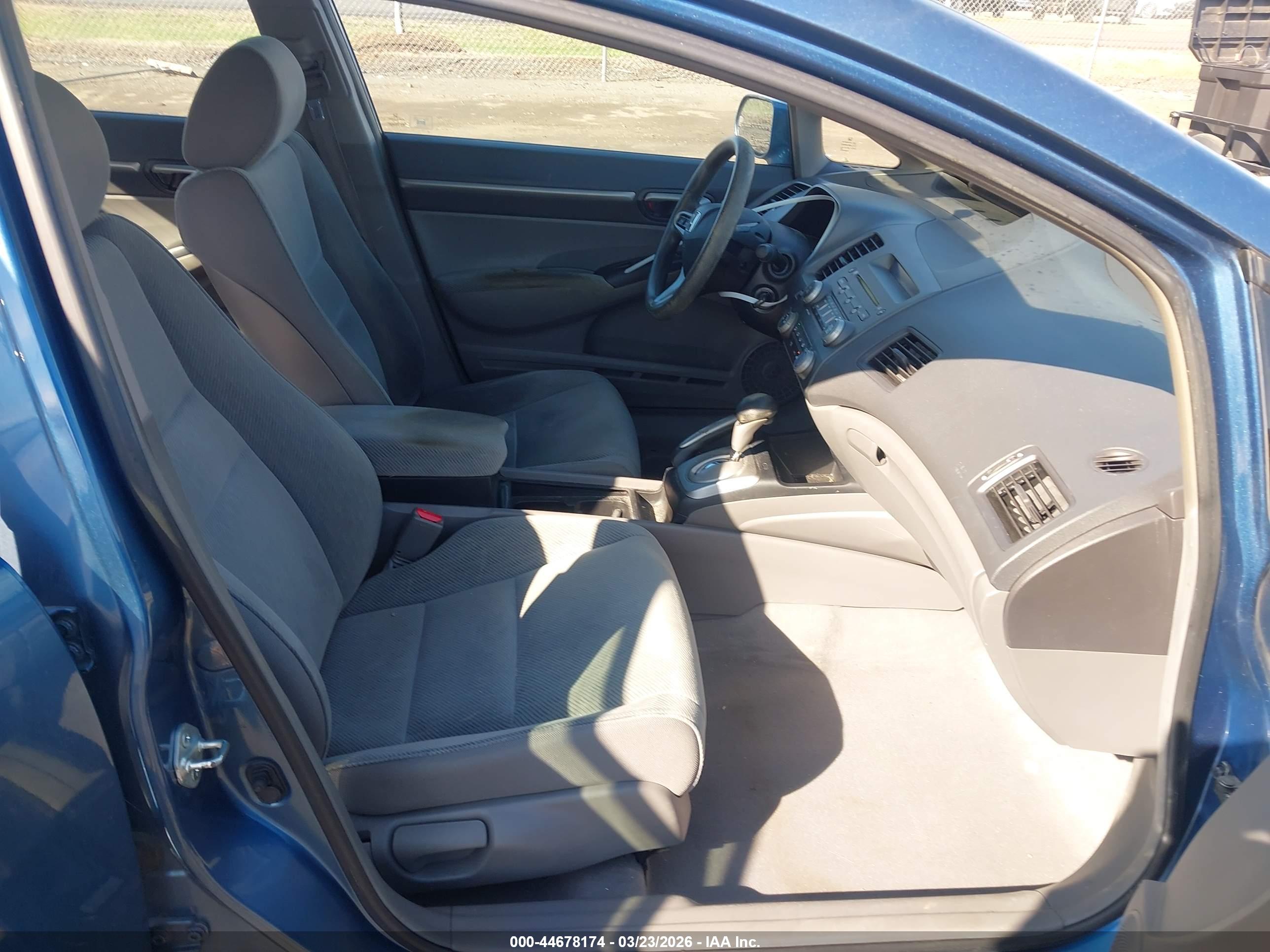 HONDA CIVIC image 5