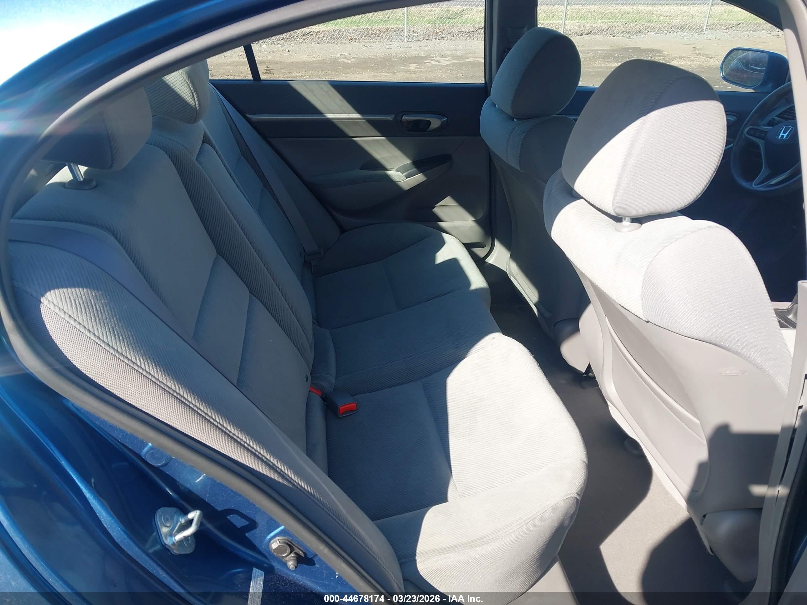 HONDA CIVIC image 8