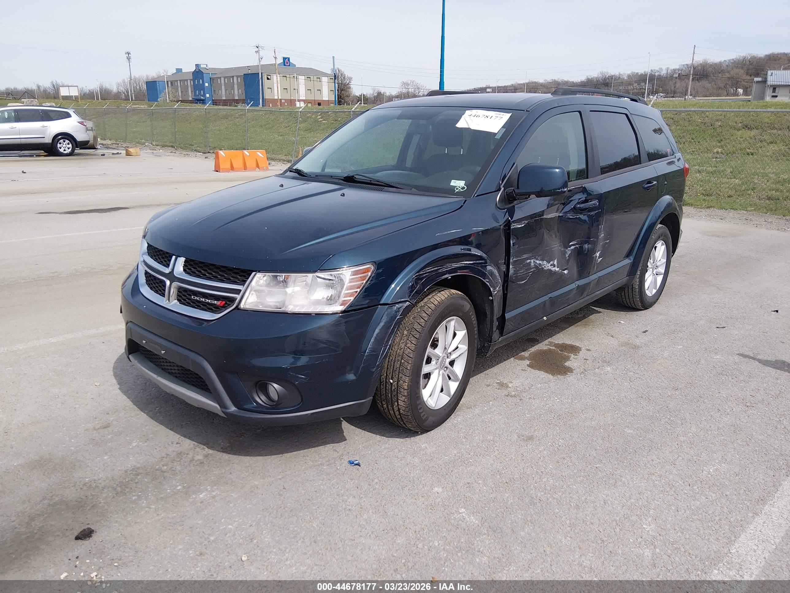 DODGE JOURNEY image 2