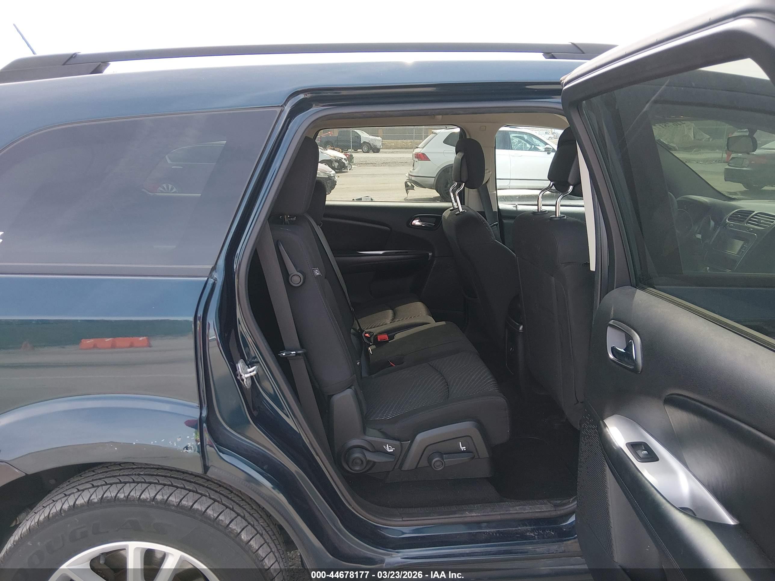 DODGE JOURNEY image 8