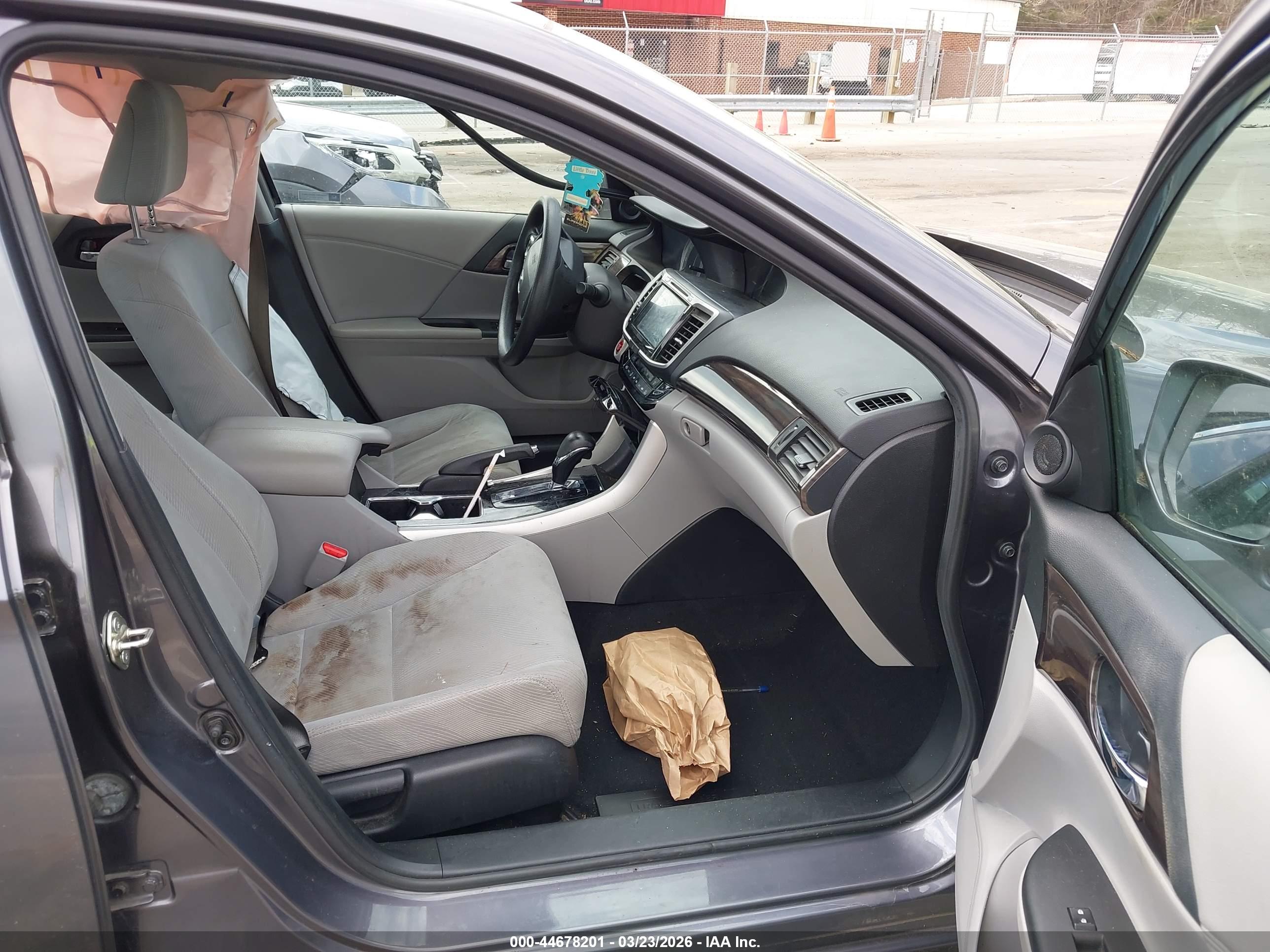HONDA ACCORD image 5