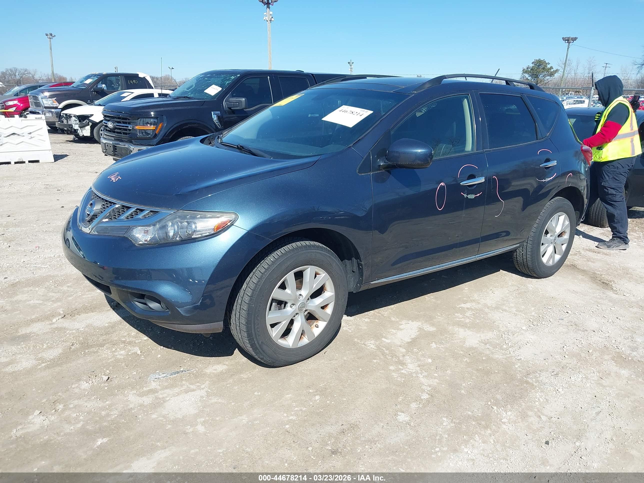 NISSAN MURANO image 2