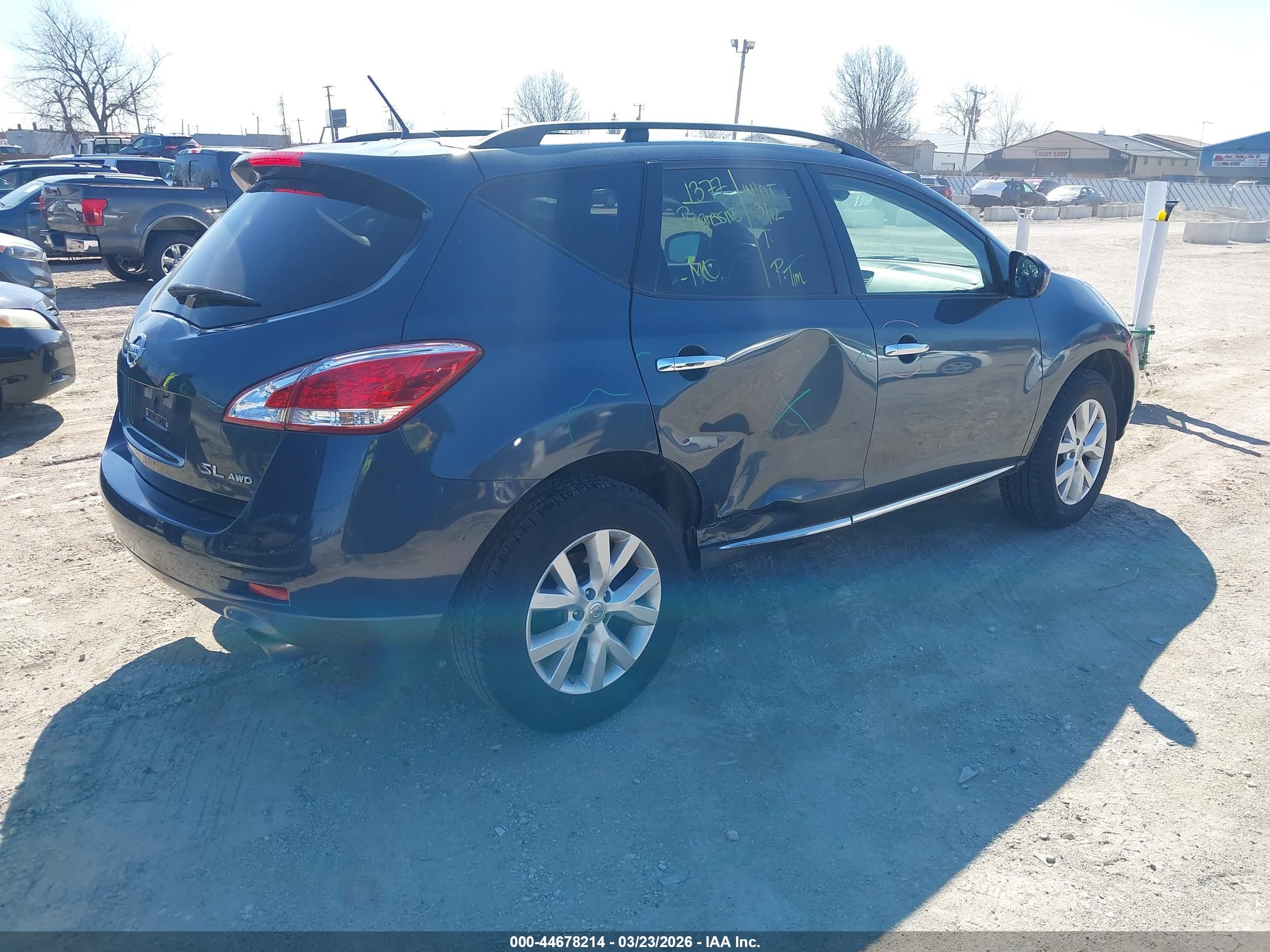 NISSAN MURANO image 4
