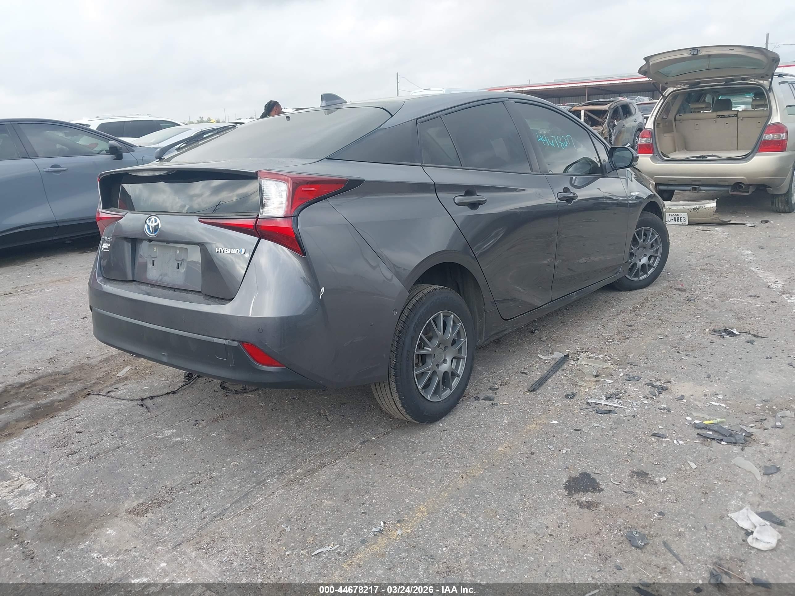 TOYOTA PRIUS image 4