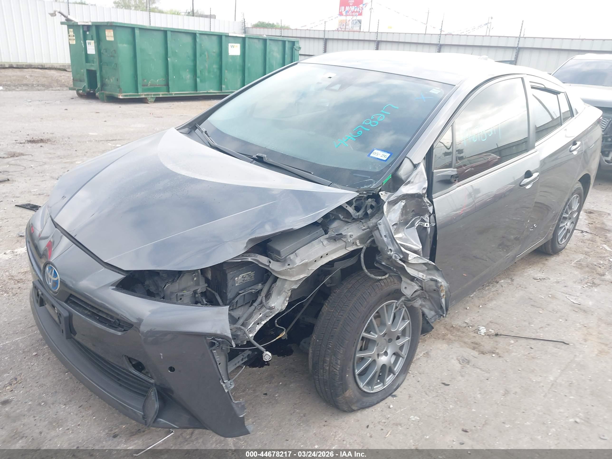 TOYOTA PRIUS image 6