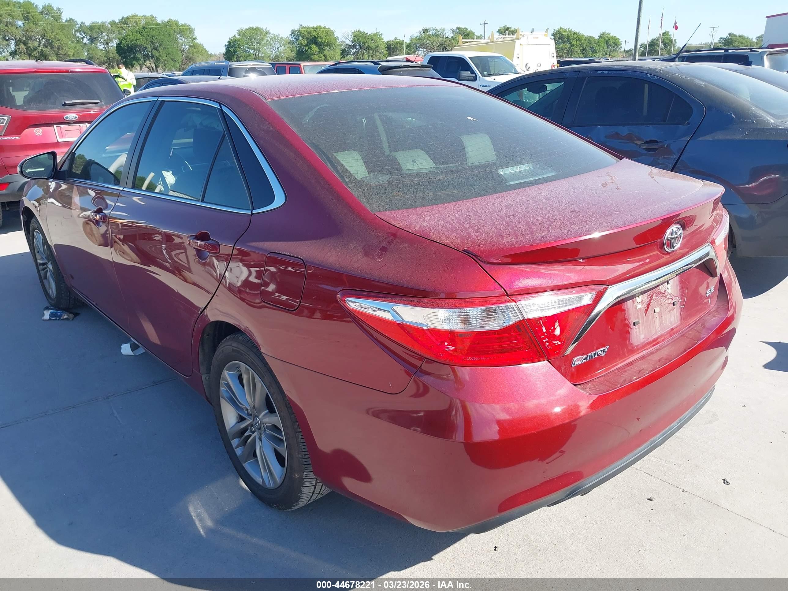 TOYOTA CAMRY image 3